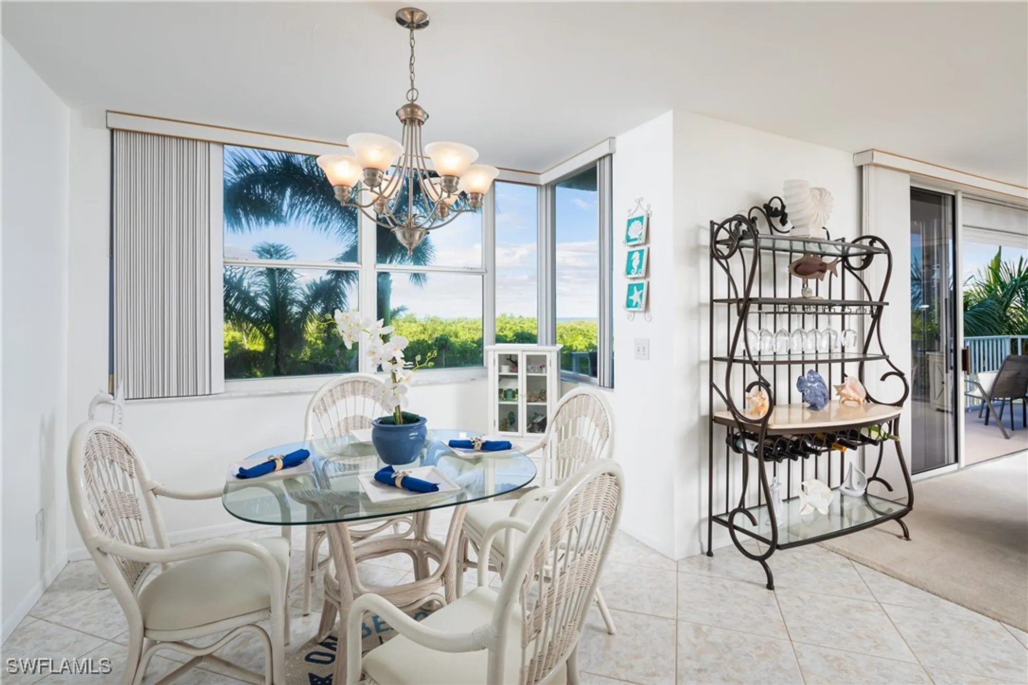 Property Slideshow image 4 of 19 | 5550 heron point dr 305, Naples, FL, 34108