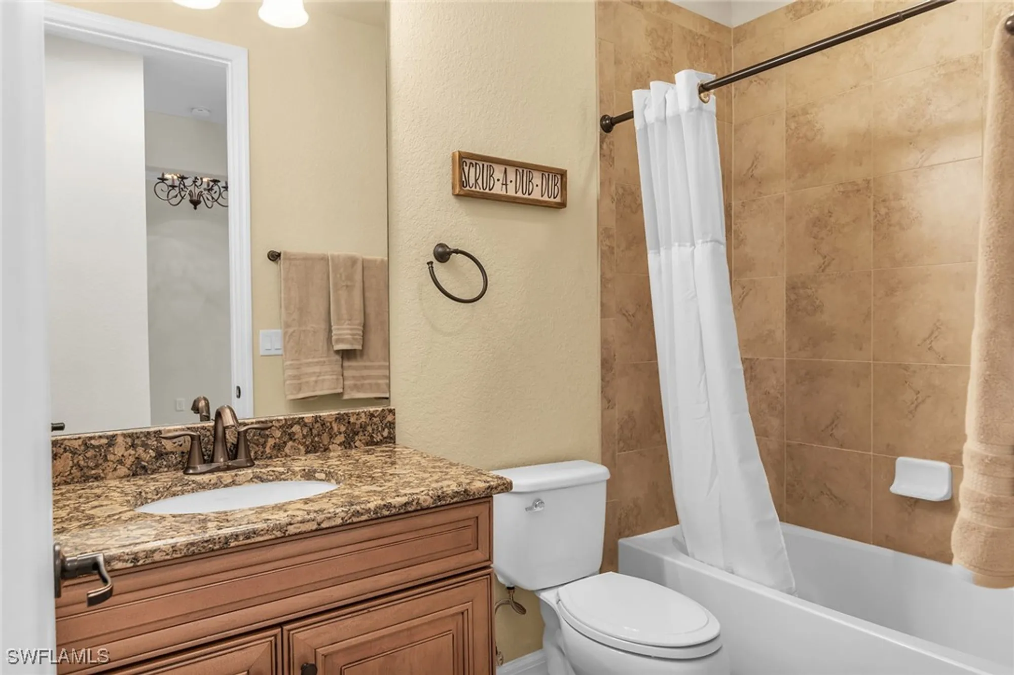Property Slideshow image 15 of 36 | 2938 aviamar cir, Naples, FL, 34114