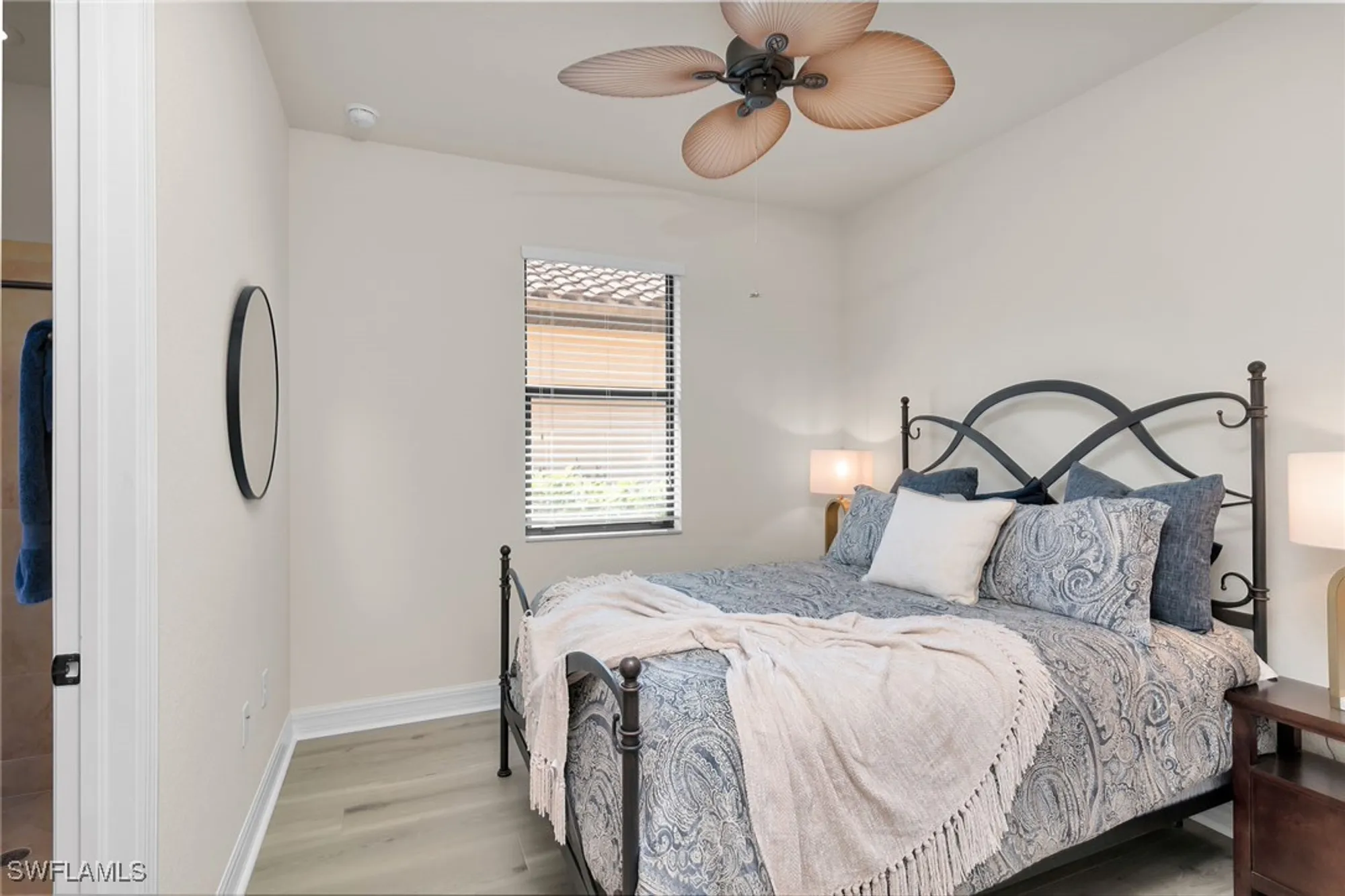 Property Slideshow image 16 of 36 | 2938 aviamar cir, Naples, FL, 34114