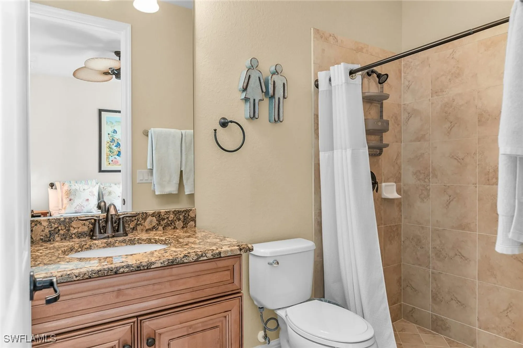 Property Slideshow image 17 of 36 | 2938 aviamar cir, Naples, FL, 34114