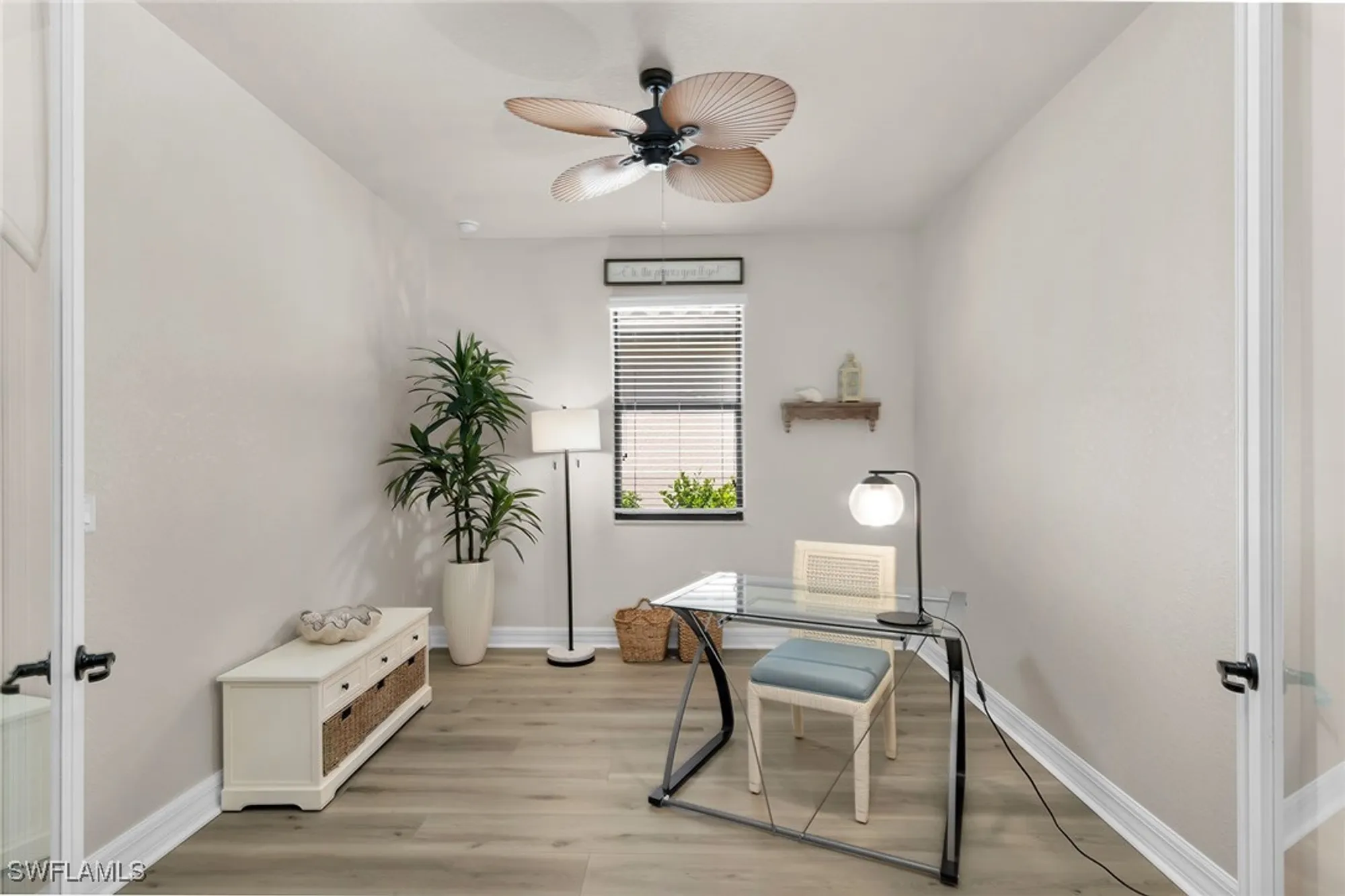 Property Slideshow image 18 of 36 | 2938 aviamar cir, Naples, FL, 34114