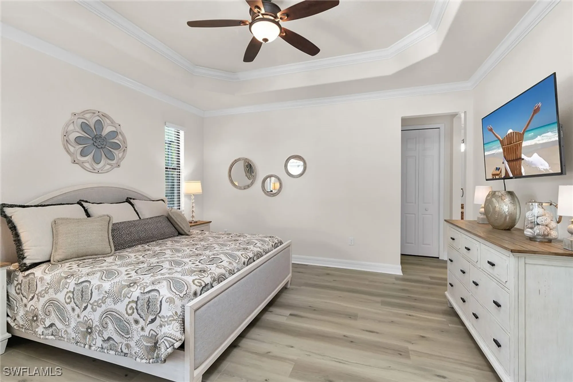 Property Slideshow image 11 of 36 | 2938 aviamar cir, Naples, FL, 34114