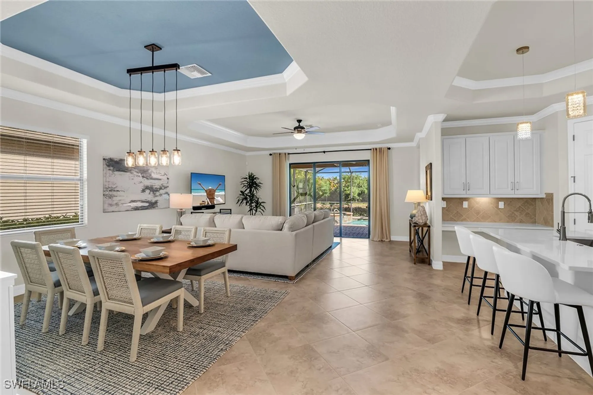 Property Slideshow image 3 of 36 | 2938 aviamar cir, Naples, FL, 34114