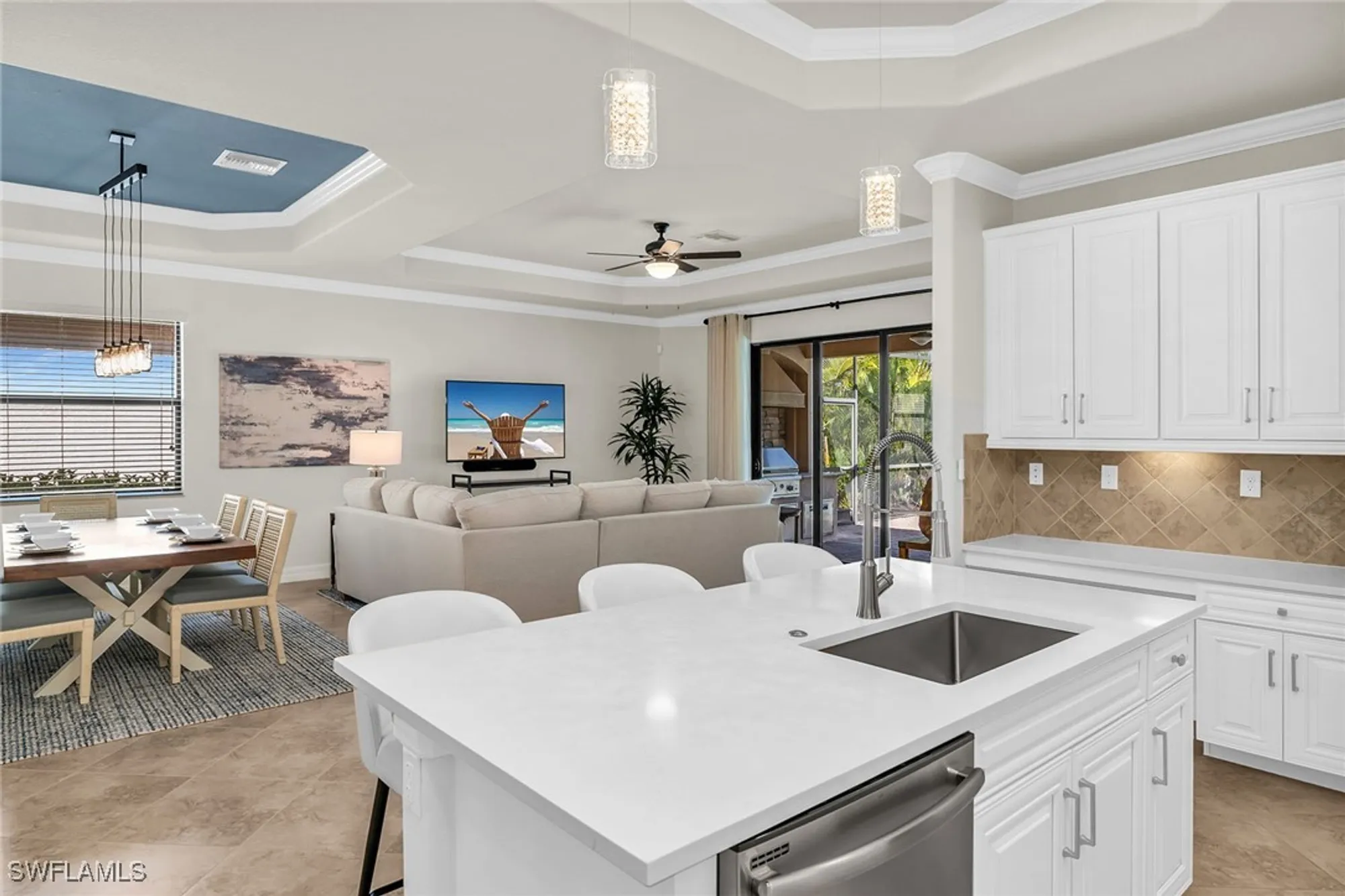 Property Slideshow image 6 of 36 | 2938 aviamar cir, Naples, FL, 34114