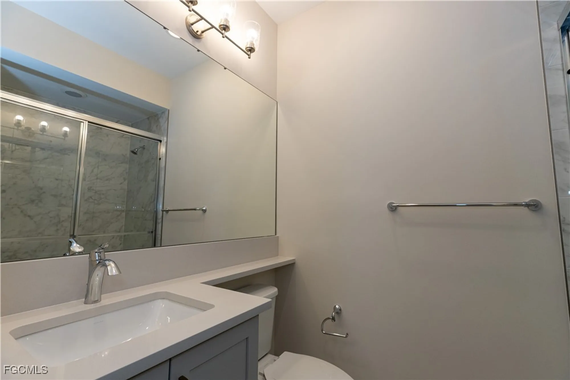 Property Slideshow image 30 of 49 | 3384 meloy dr, Fort Myers, FL, 33905