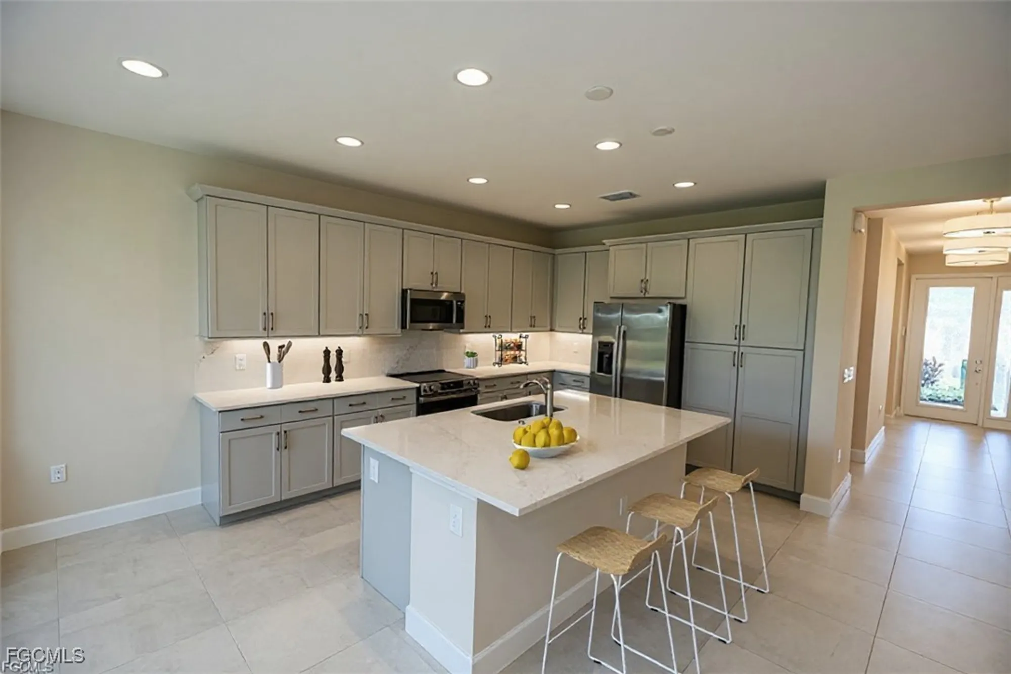 Property Slideshow image 5 of 49 | 3384 meloy dr, Fort Myers, FL, 33905