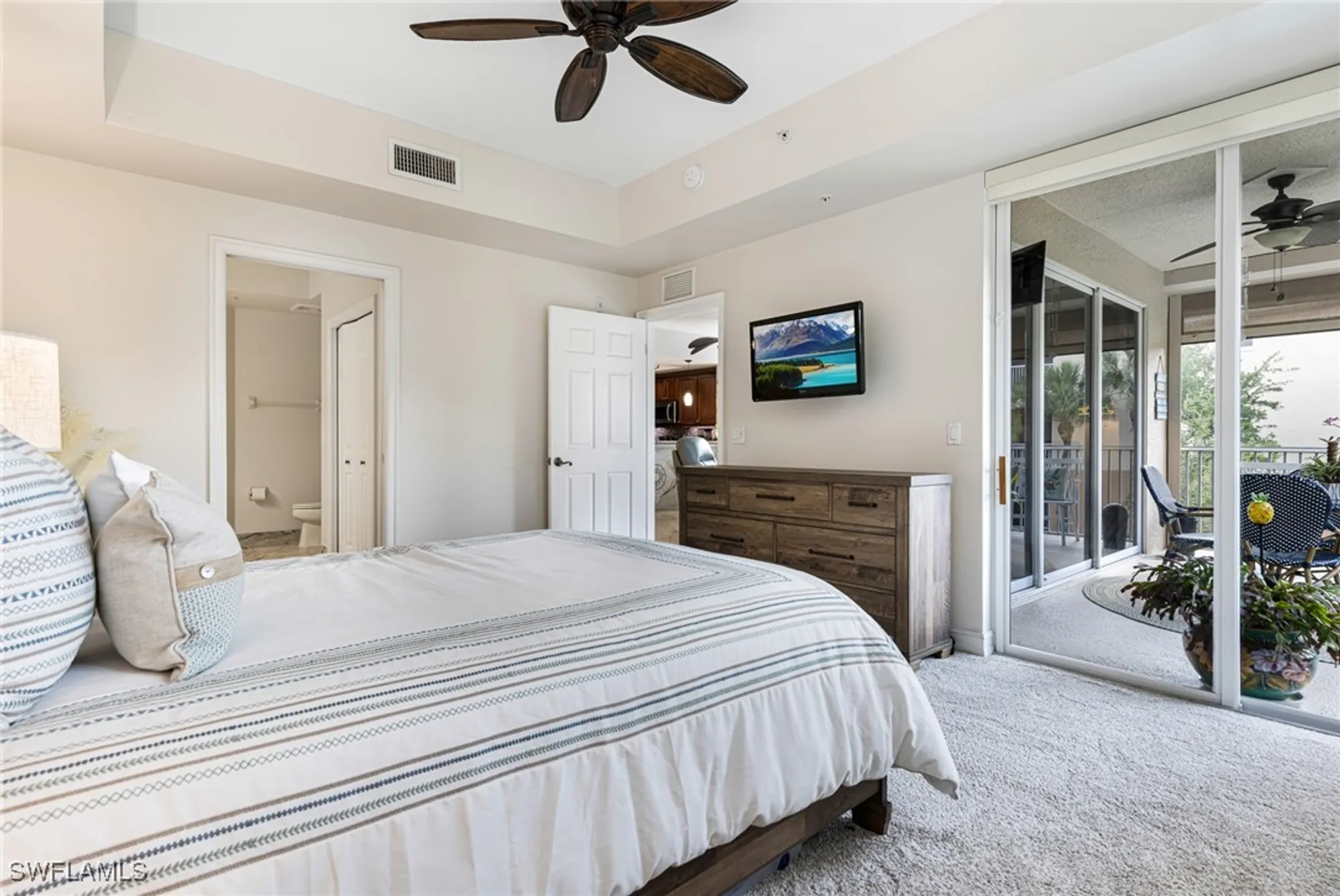 Property Slideshow image 17 of 49 | 10530 amiata way 201, Fort Myers, FL, 33913