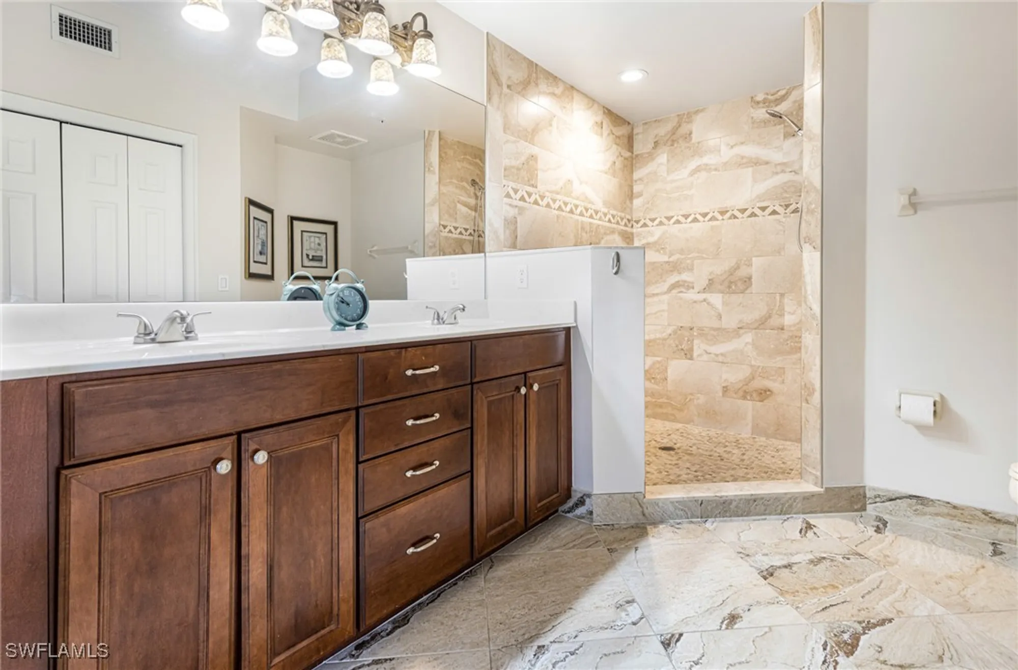 Property Slideshow image 20 of 49 | 10530 amiata way 201, Fort Myers, FL, 33913