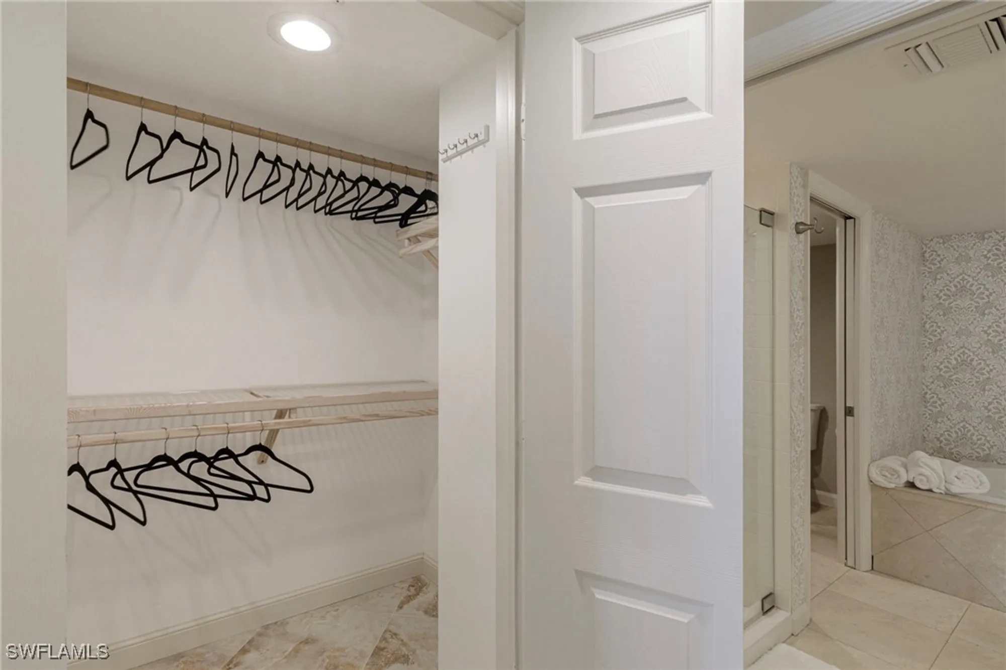 Property Slideshow image 25 of 44 | 6849 grenadier blvd 1803, Naples, FL, 34108