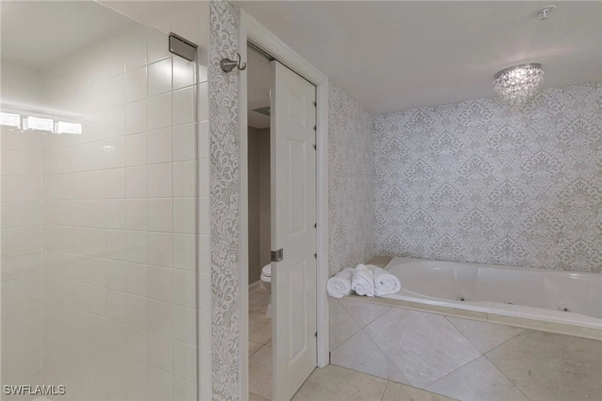 Property Slideshow image 22 of 44 | 6849 grenadier blvd 1803, Naples, FL, 34108