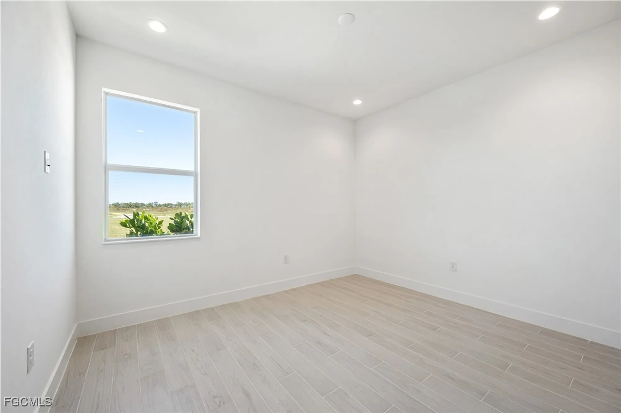 Property Slideshow image 17 of 33 | 44488 little blue heron way, Punta Gorda, FL, 33982