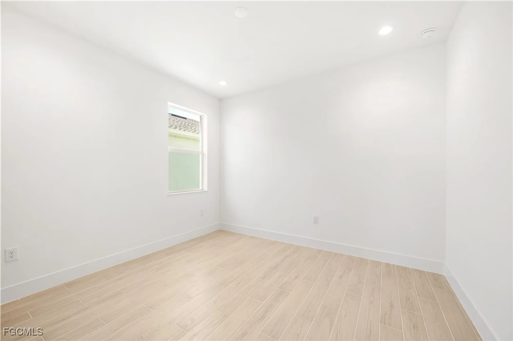 Property Slideshow image 22 of 38 | 44512 little blue heron way, Punta Gorda, FL, 33982