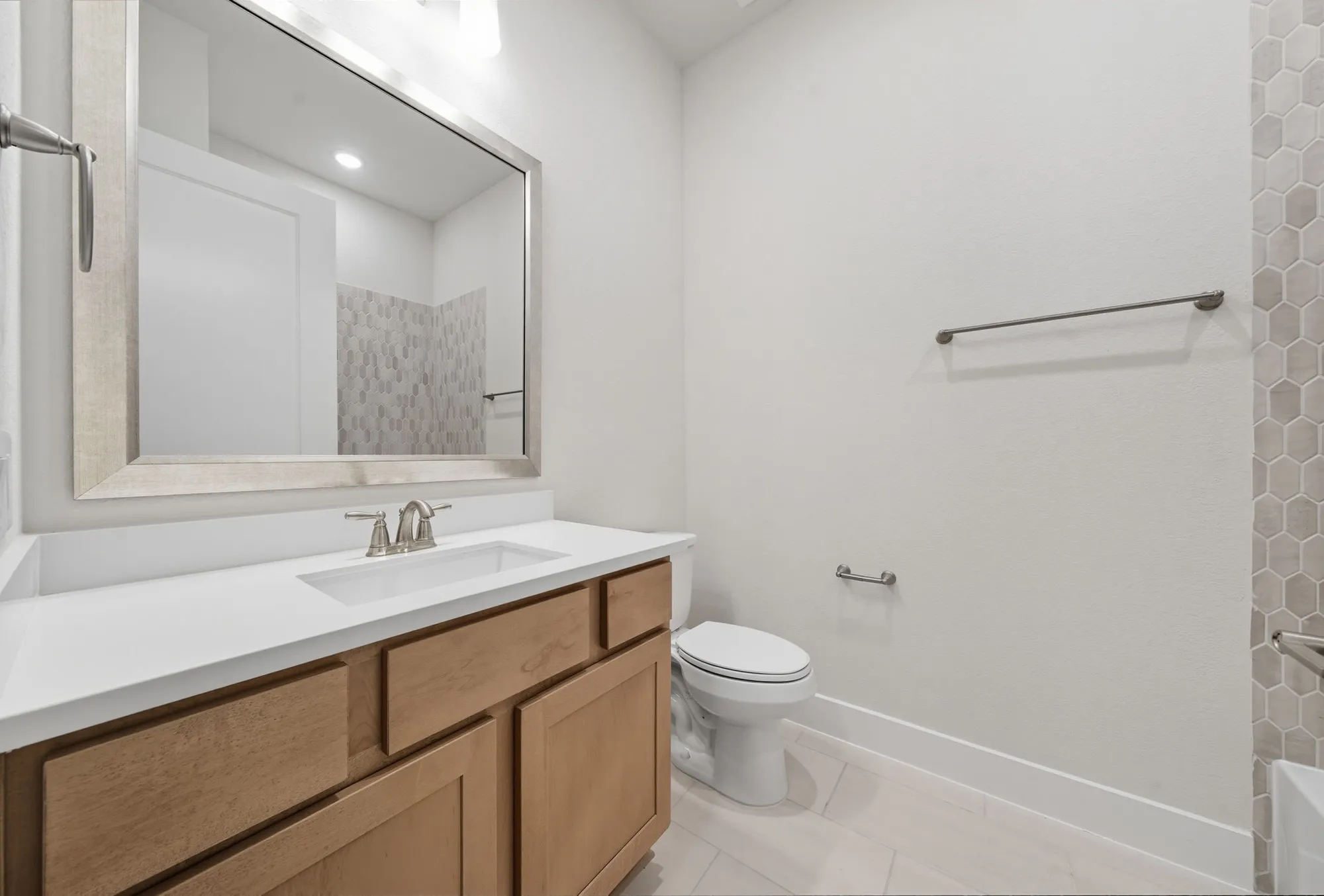 Property Slideshow image 25 of 49 | 10029 larkin cv, Willis, TX, 77318