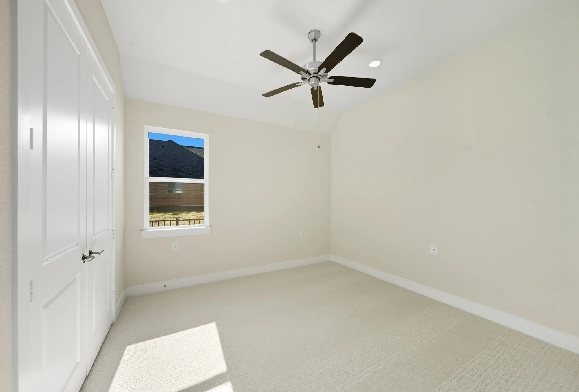 Property Slideshow image 21 of 49 | 10029 larkin cv, Willis, TX, 77318