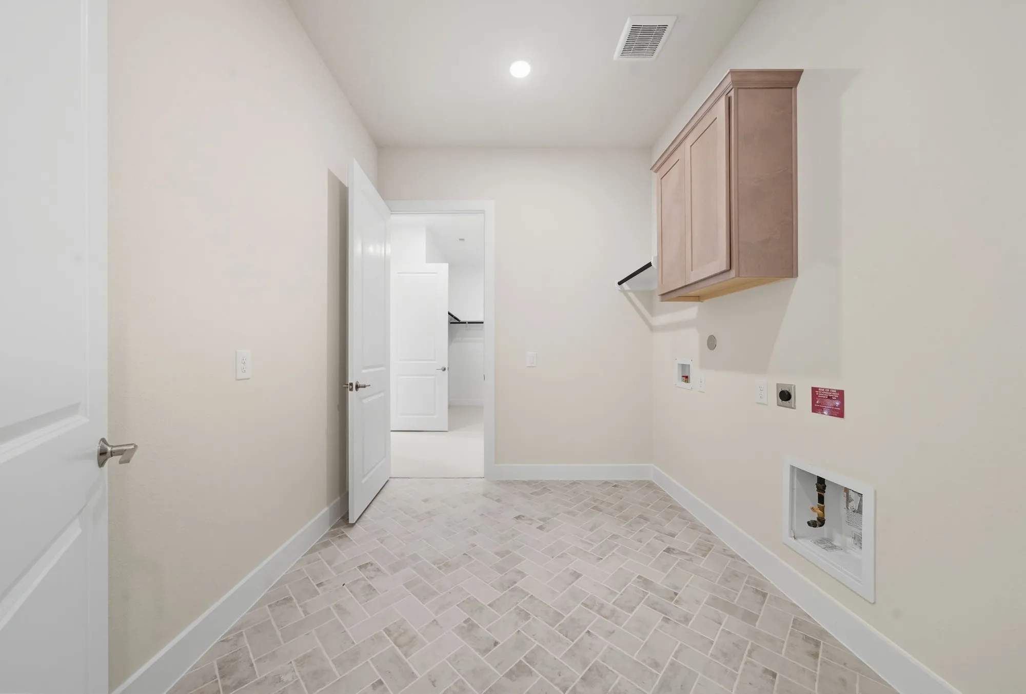 Property Slideshow image 35 of 49 | 10029 larkin cv, Willis, TX, 77318