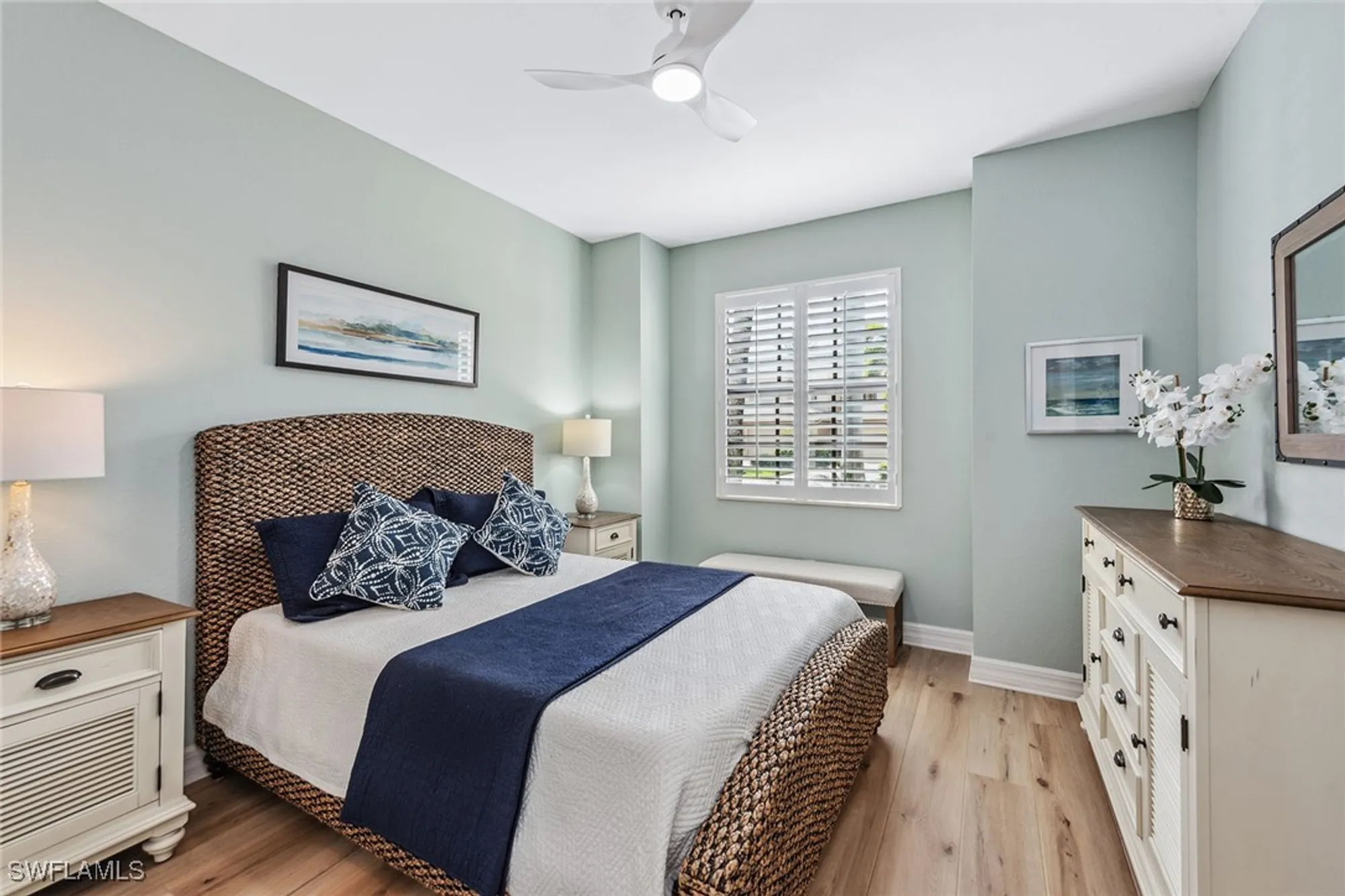 Property Slideshow image 15 of 50 | 3058 aviamar cir, Naples, FL, 34114