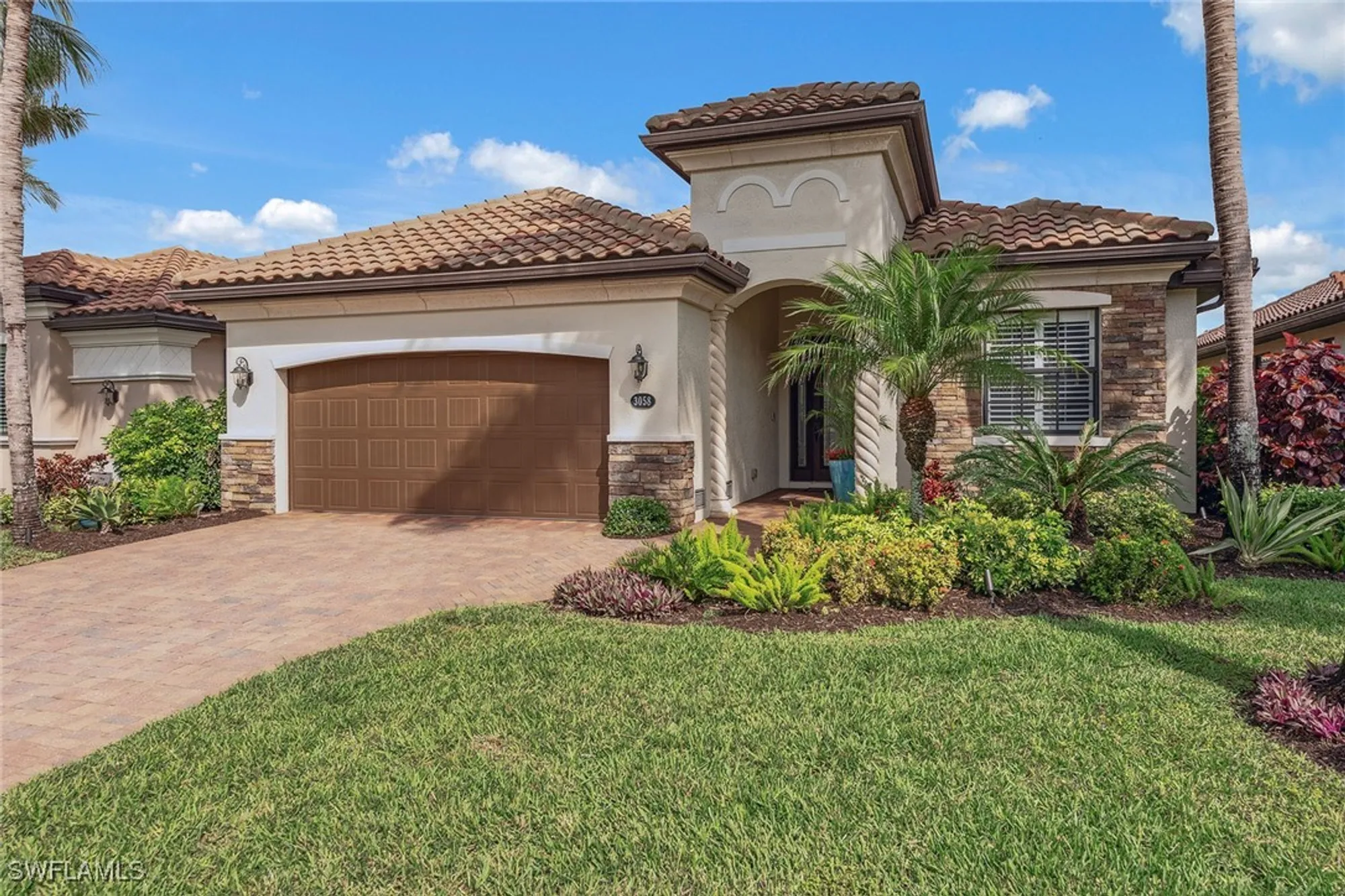 Property Slideshow image 1 of 50 | 3058 aviamar cir, Naples, FL, 34114
