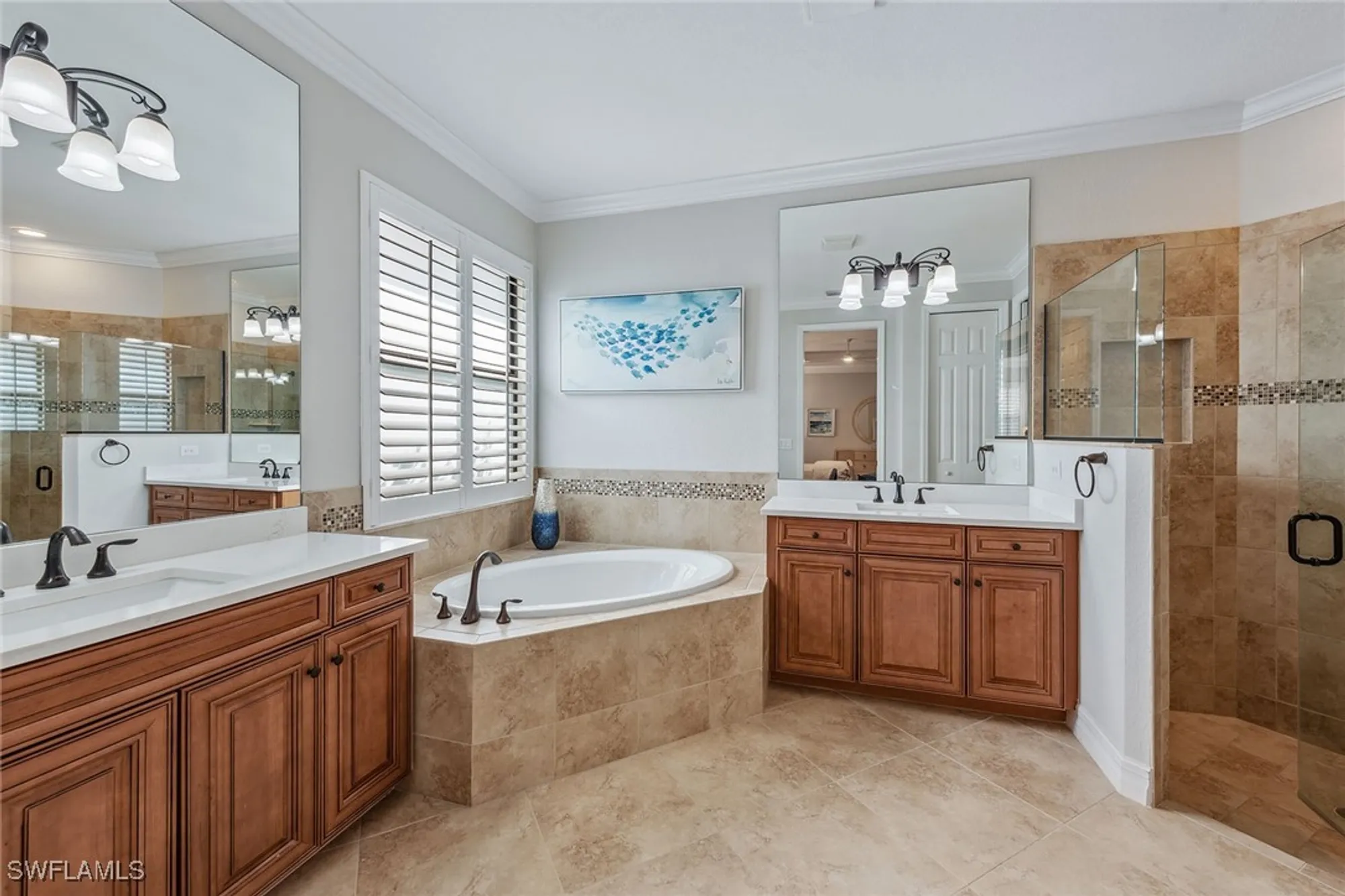 Property Slideshow image 13 of 50 | 3058 aviamar cir, Naples, FL, 34114