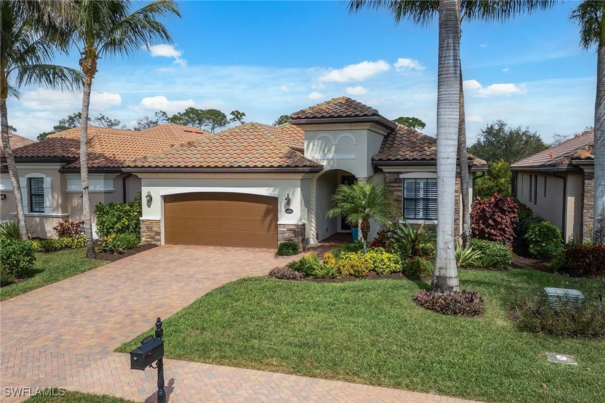 Property Slideshow image 28 of 50 | 3058 aviamar cir, Naples, FL, 34114