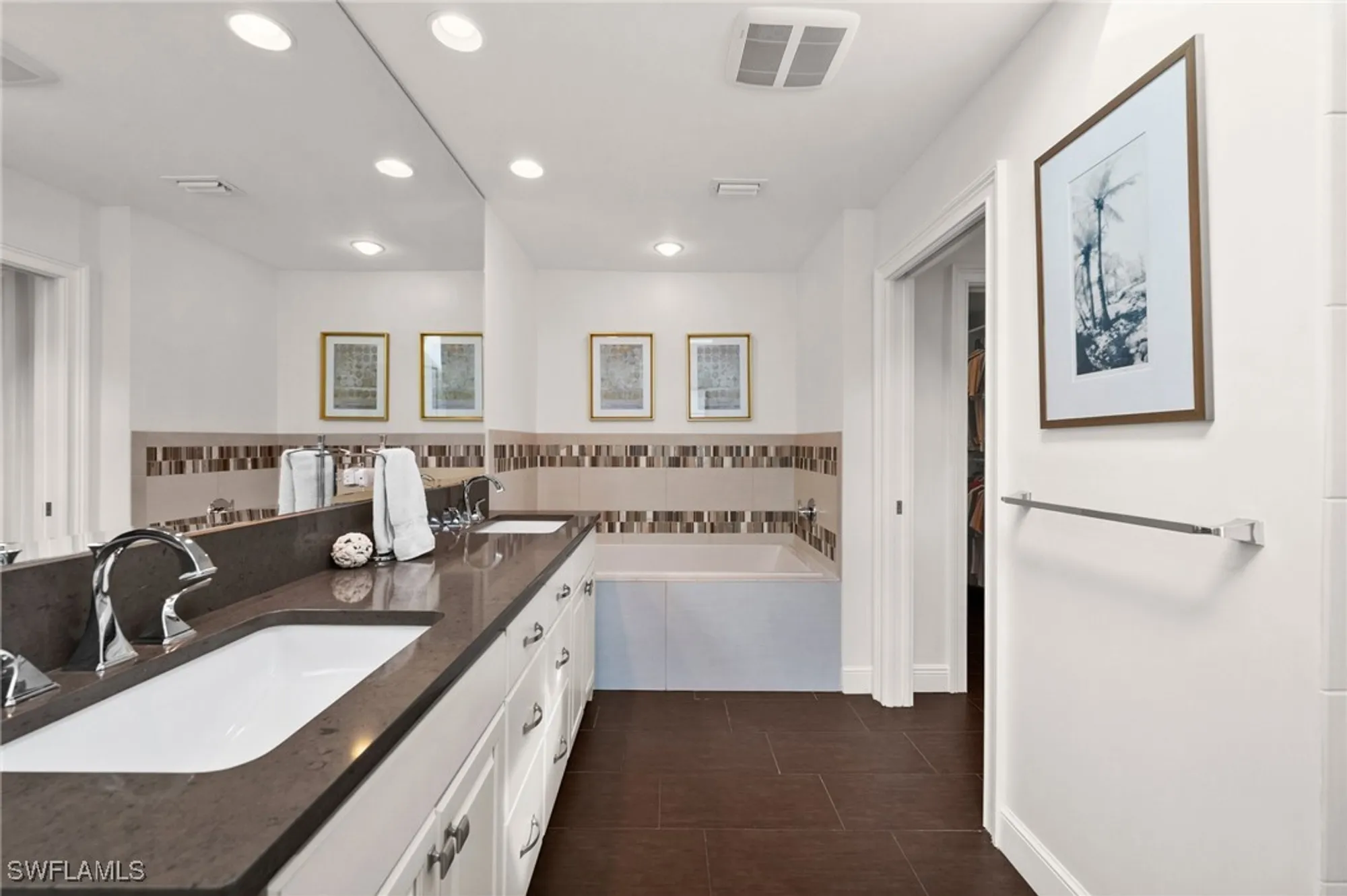 Property Slideshow image 20 of 50 | 5908 via lugano, Naples, FL, 34108