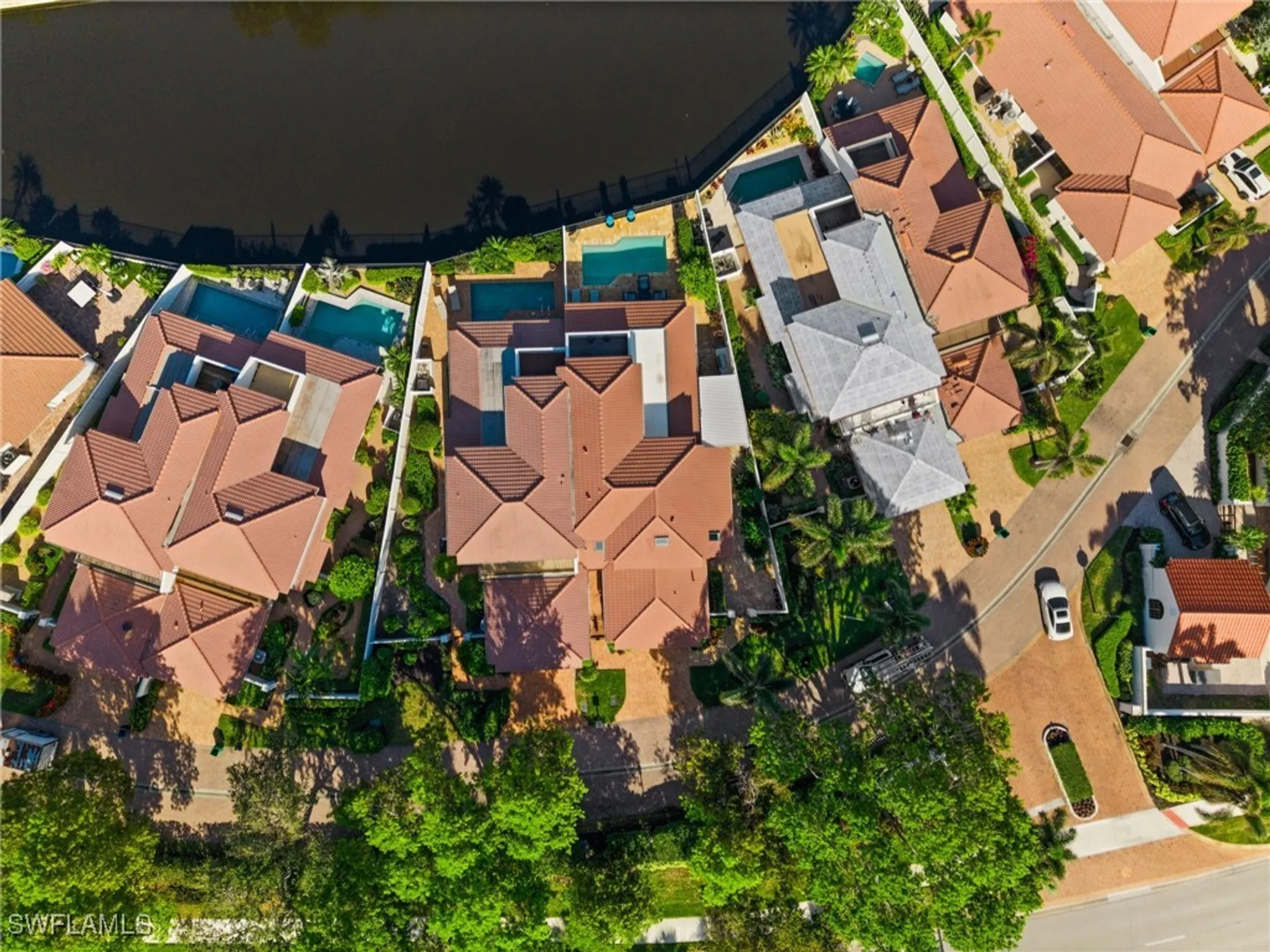 Property Slideshow image 4 of 50 | 5908 via lugano, Naples, FL, 34108