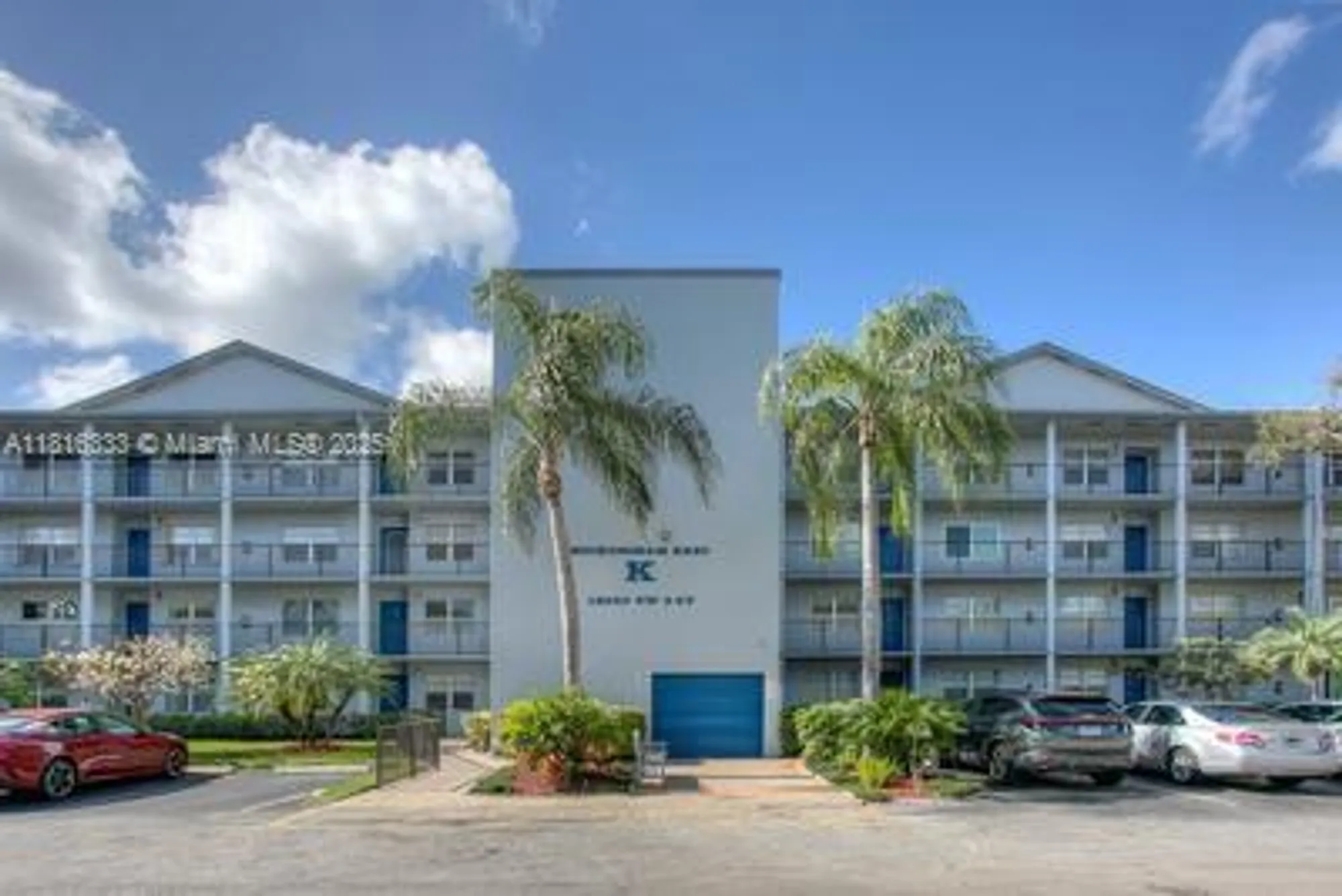 Property Slideshow image 1 of 46 | 900 sw 125th way r112, Pembroke Pines, FL, 33027