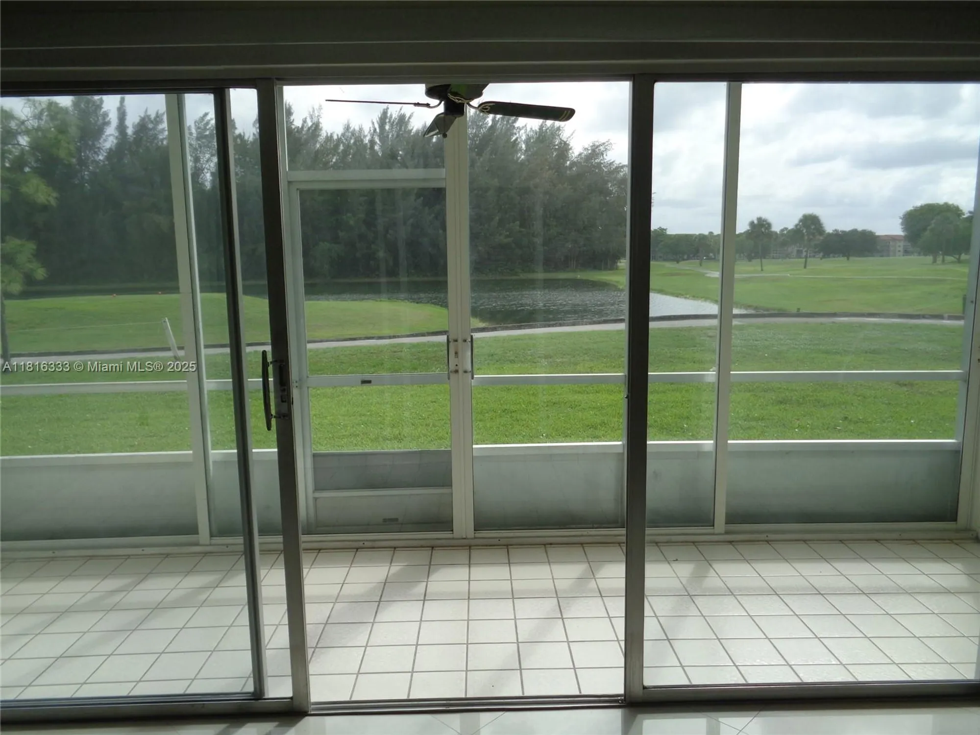 Property Slideshow image 12 of 46 | 900 sw 125th way r112, Pembroke Pines, FL, 33027