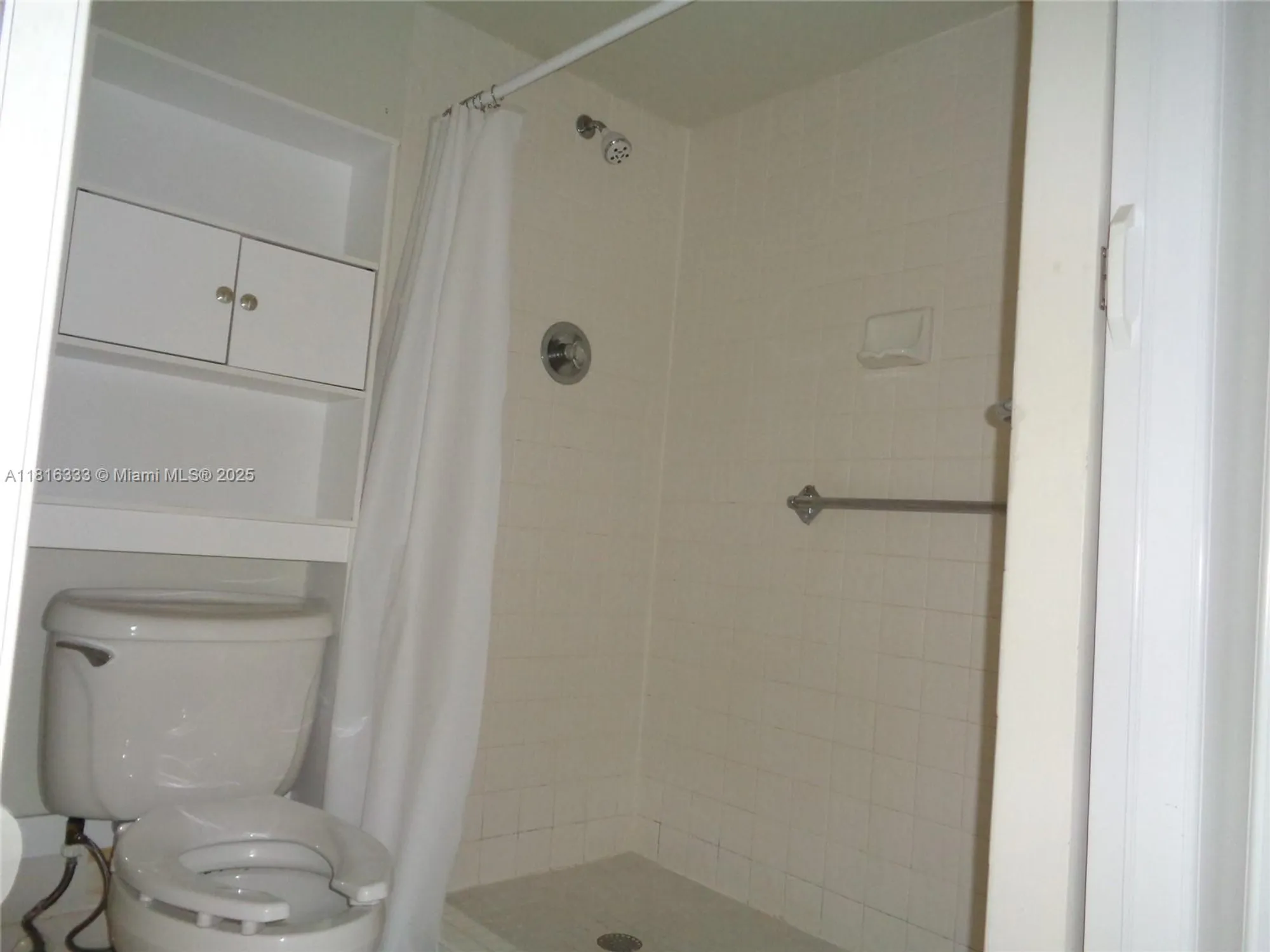 Property Slideshow image 39 of 46 | 900 sw 125th way r112, Pembroke Pines, FL, 33027