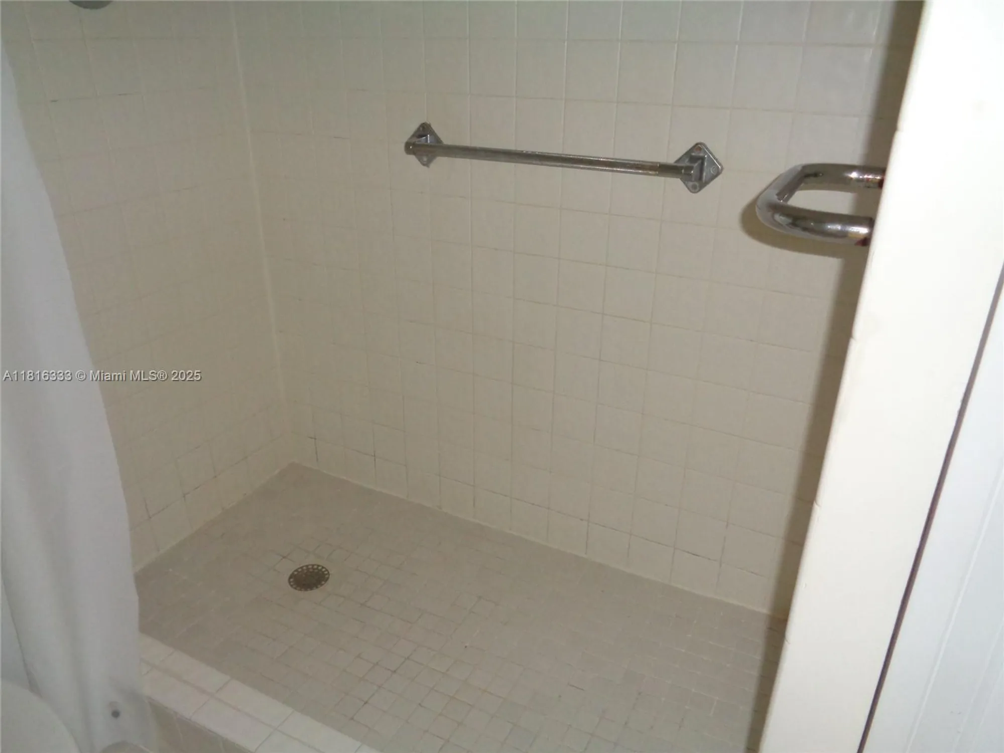 Property Slideshow image 40 of 46 | 900 sw 125th way r112, Pembroke Pines, FL, 33027