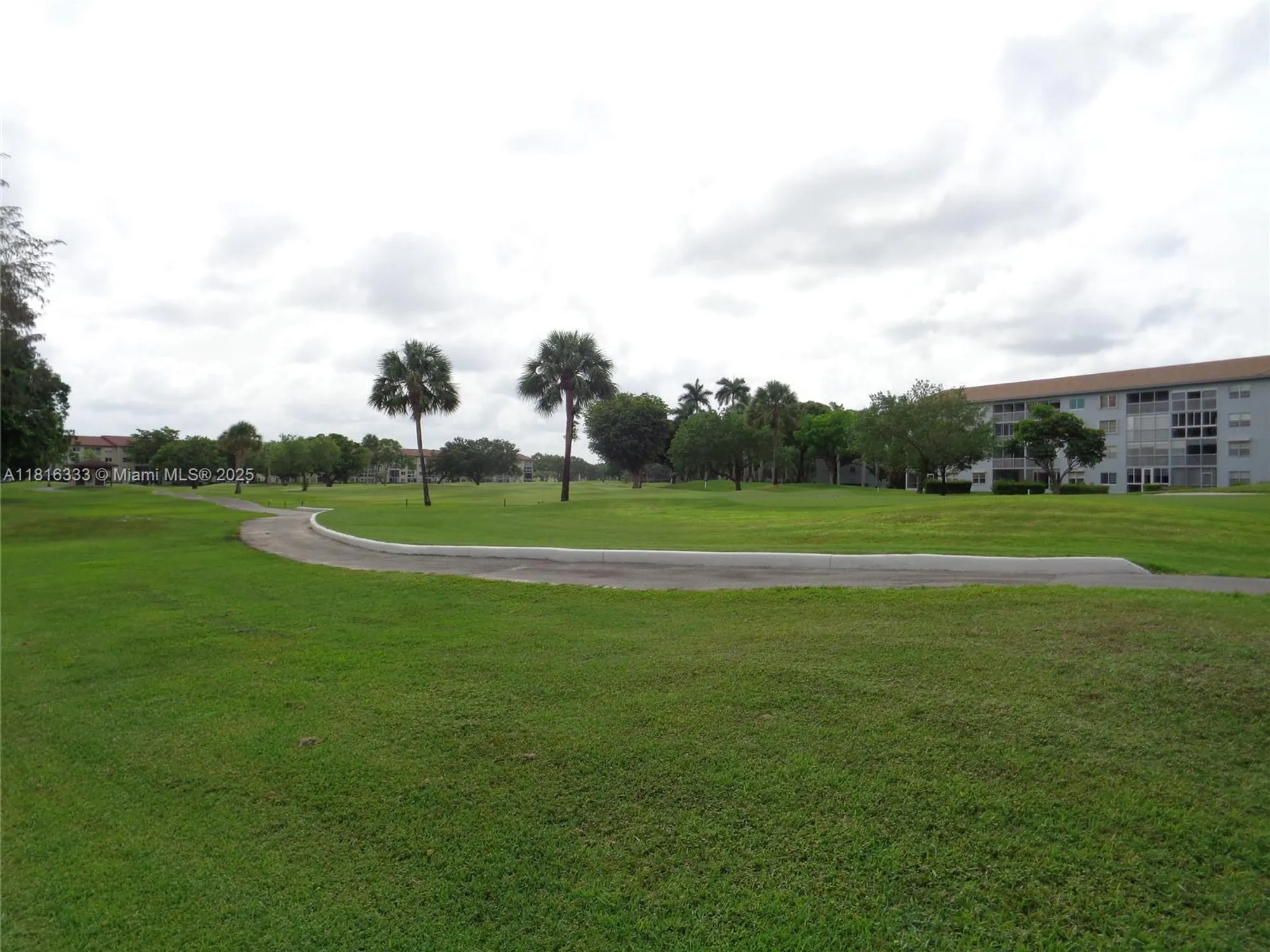 Property Slideshow image 8 of 46 | 900 sw 125th way r112, Pembroke Pines, FL, 33027