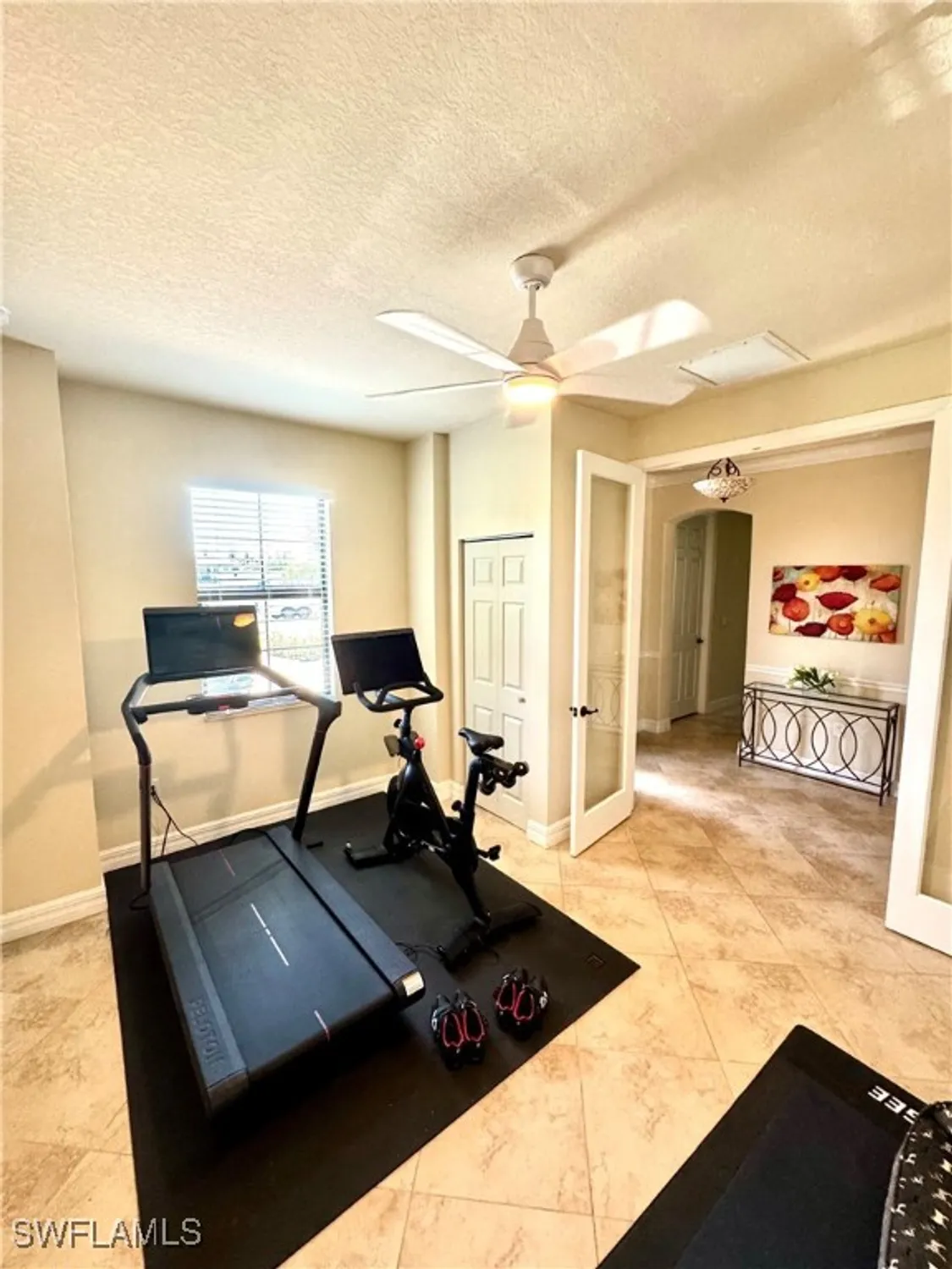 Property Slideshow image 24 of 37 | 2930 aviamar cir, Naples, FL, 34114