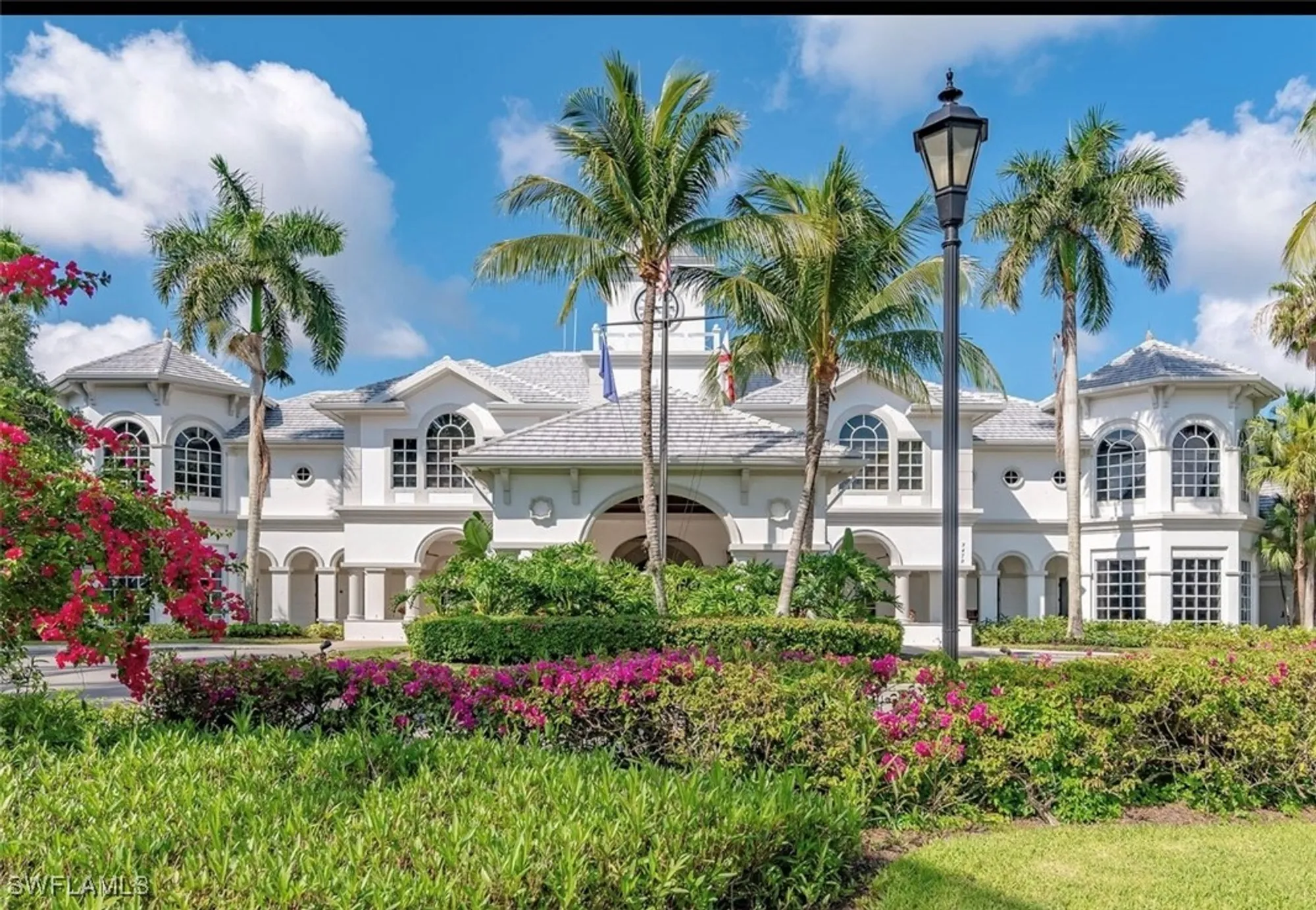 Property Slideshow image 34 of 37 | 2930 aviamar cir, Naples, FL, 34114