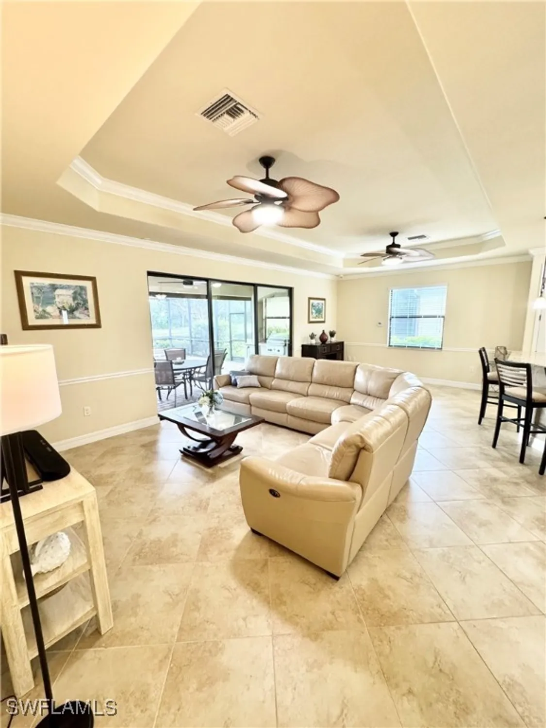 Property Slideshow image 9 of 37 | 2930 aviamar cir, Naples, FL, 34114