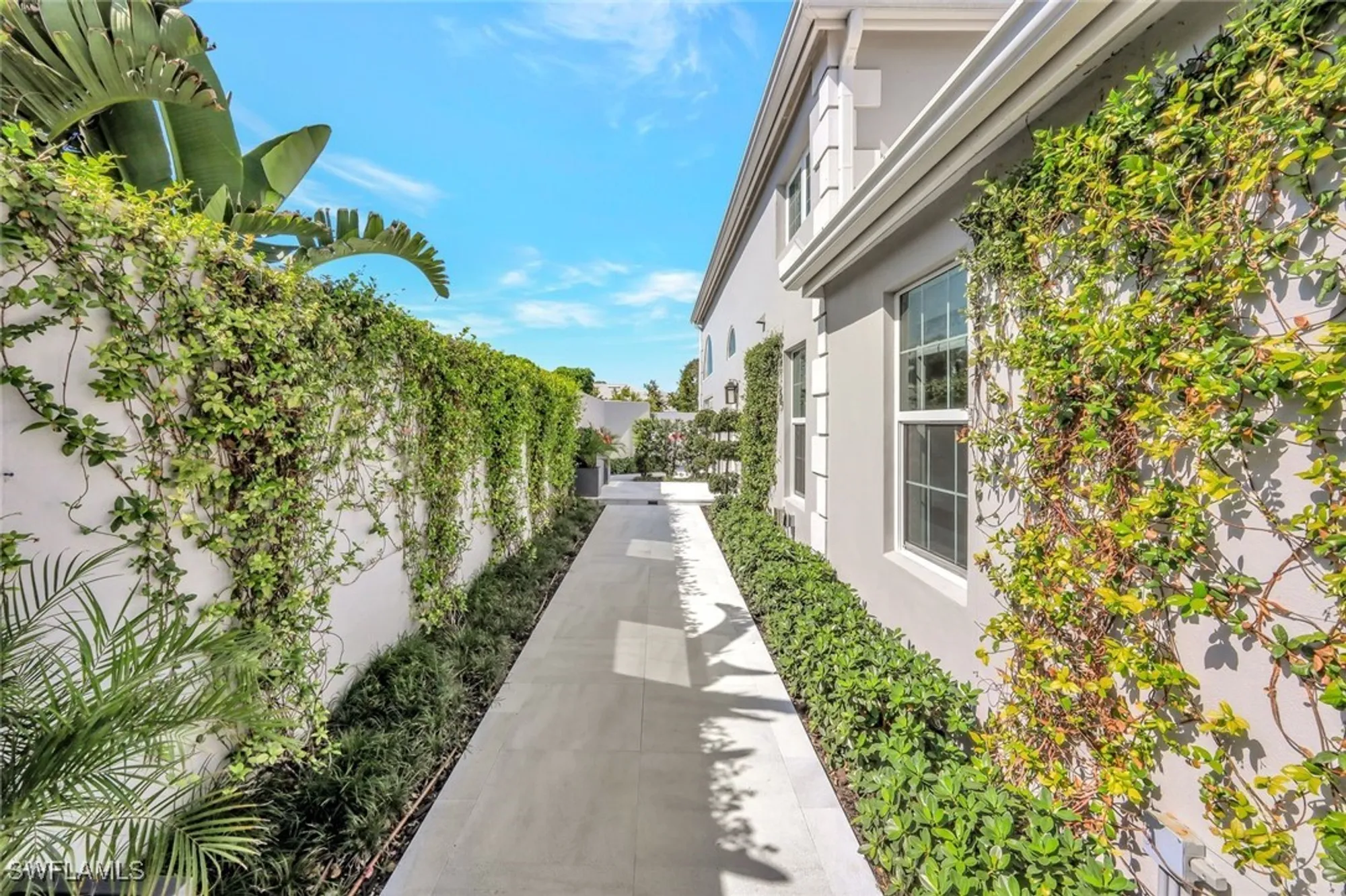 Property Slideshow image 8 of 45 | 7063 villa lantana way # 3, Naples, FL, 34108