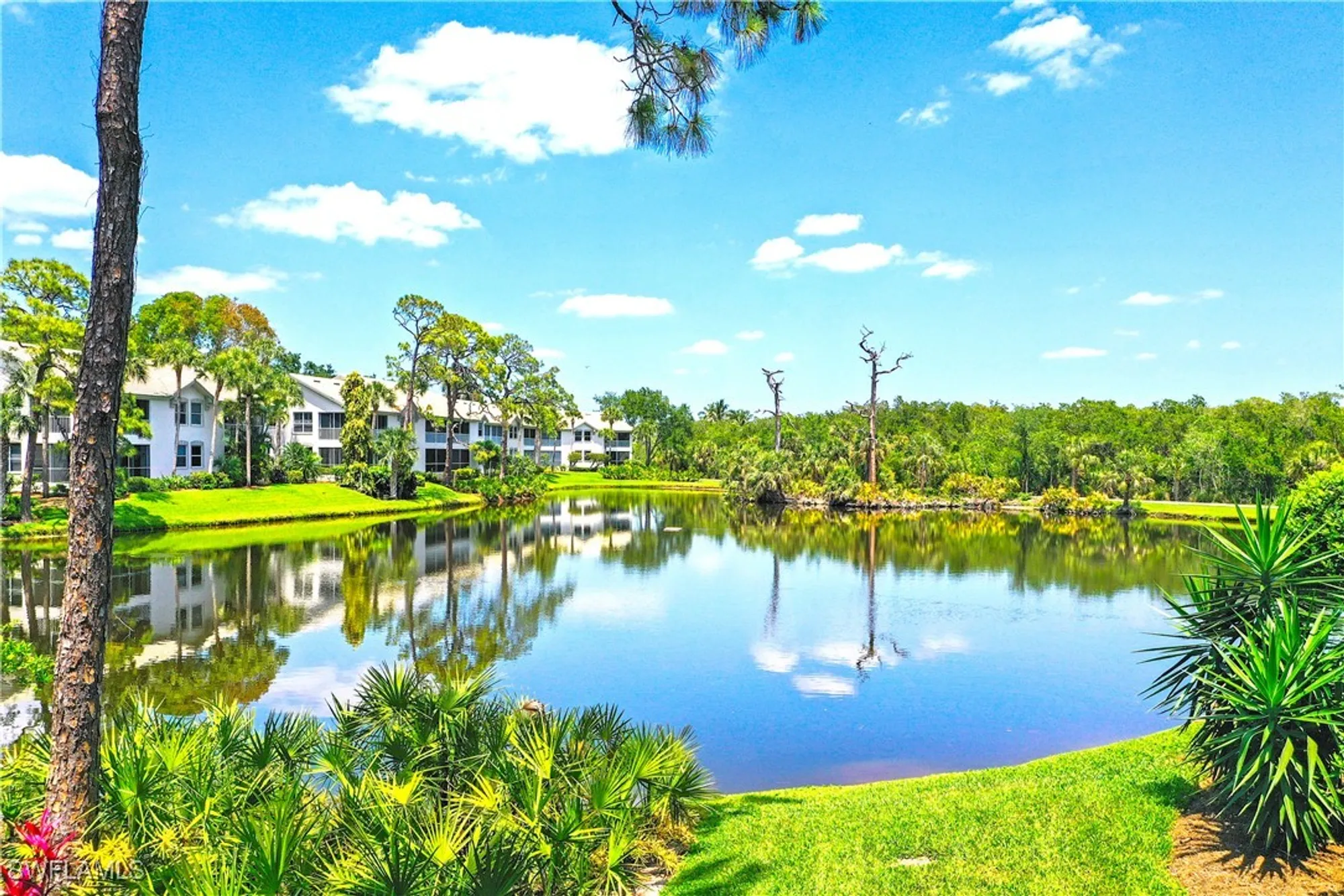 Property Slideshow image 28 of 39 | 27071 lake harbor ct 103, Bonita Springs, FL, 34134