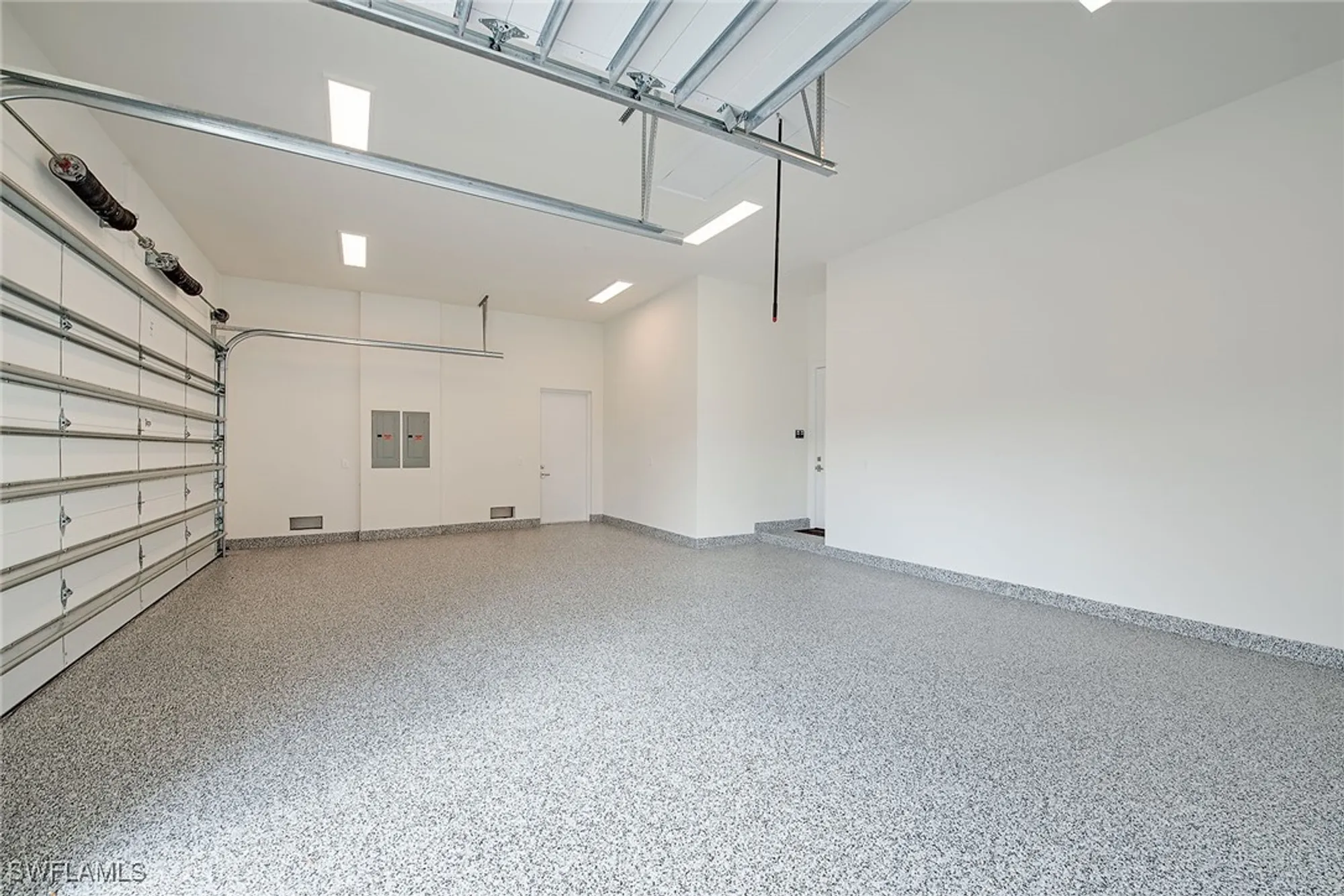 Property Slideshow image 25 of 39 | 777 binnacle dr, Naples, FL, 34103