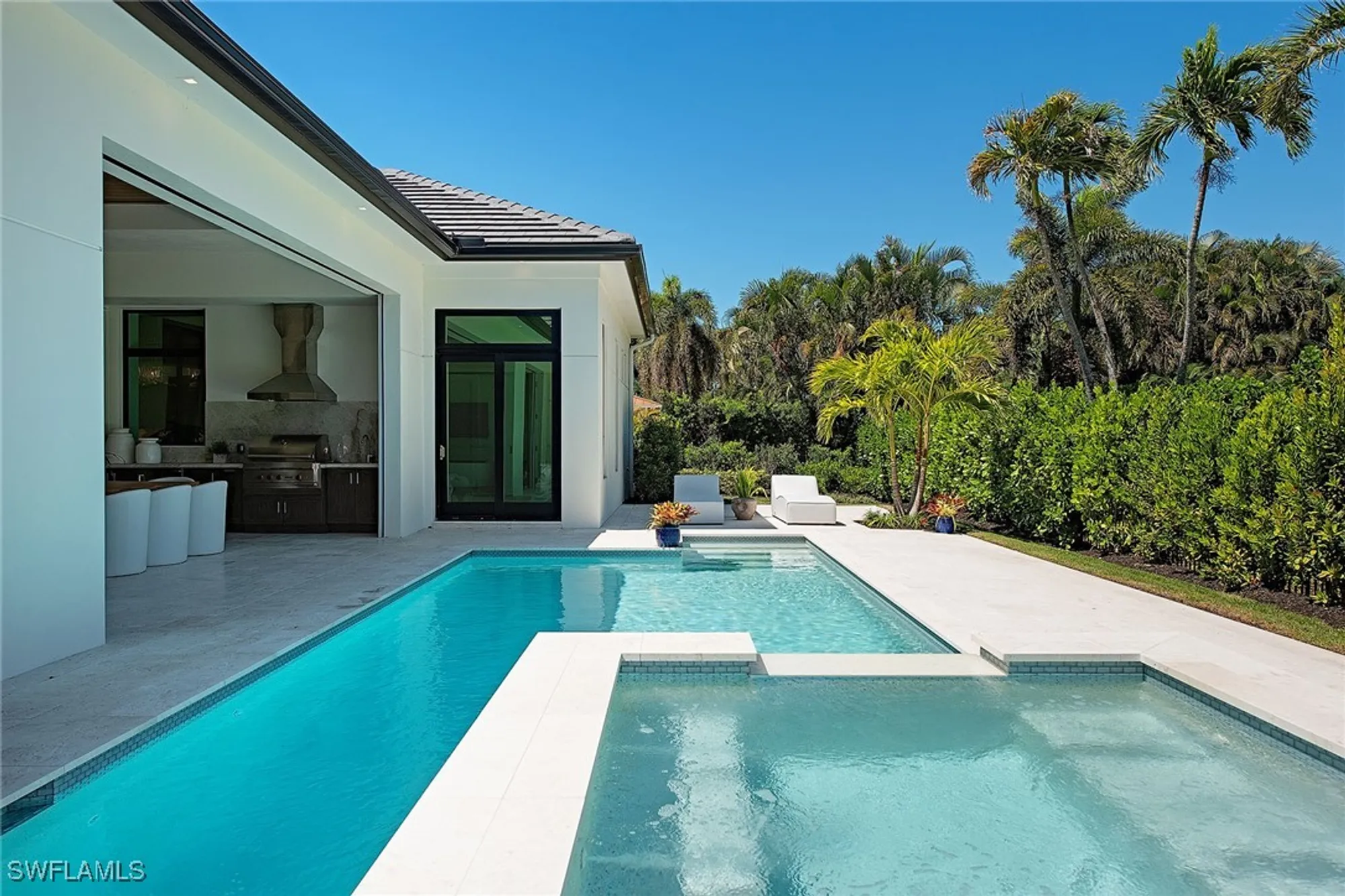 Property Slideshow image 22 of 39 | 777 binnacle dr, Naples, FL, 34103