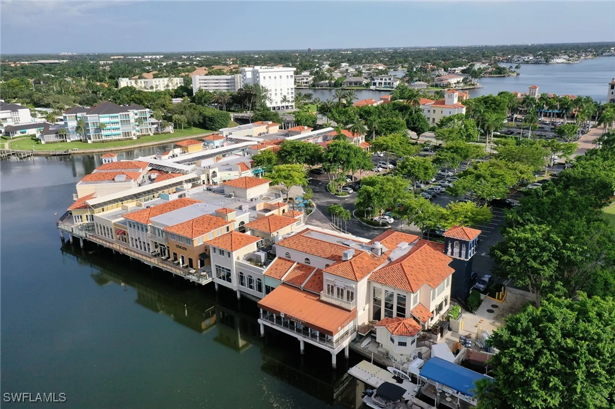 Property Slideshow image 38 of 39 | 777 binnacle dr, Naples, FL, 34103