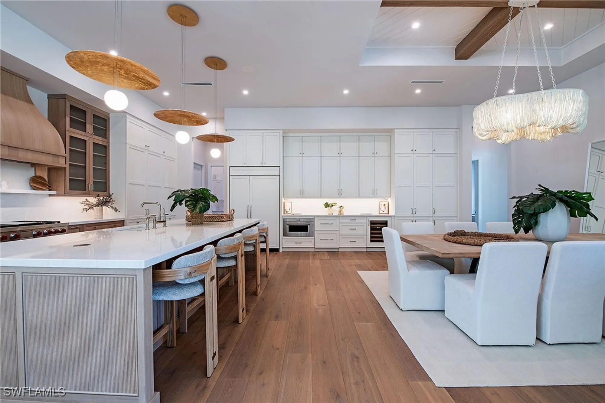 Property Slideshow image 4 of 39 | 777 binnacle dr, Naples, FL, 34103