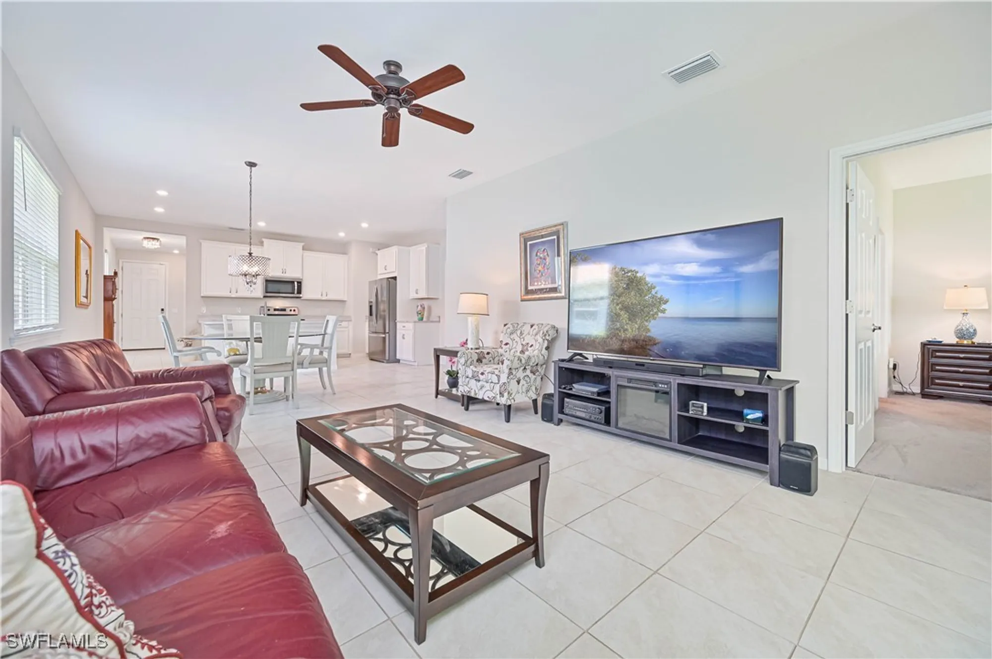 Property Slideshow image 18 of 31 | 2113 summersweet dr, Alva, FL, 33920