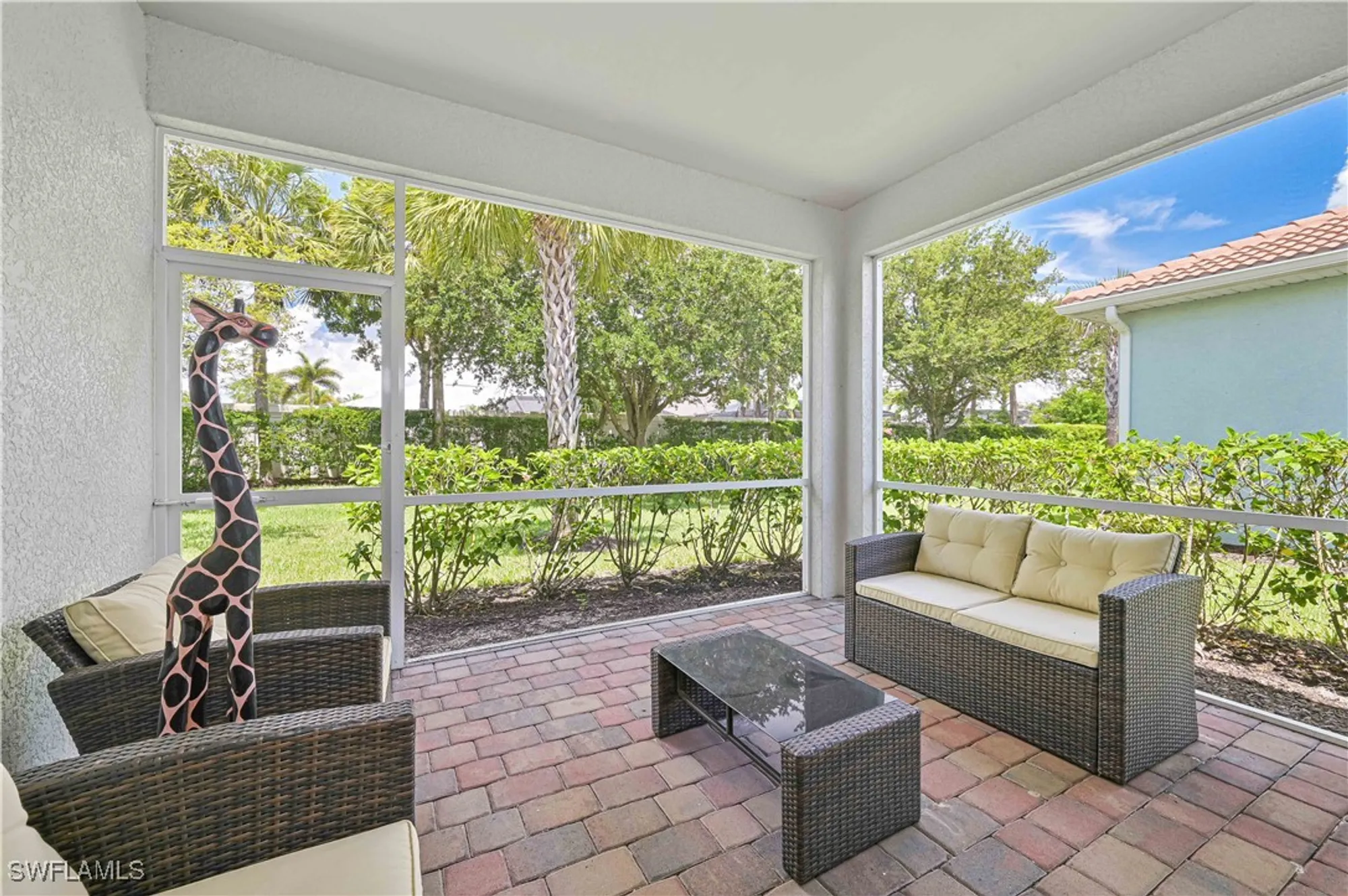 Property Slideshow image 24 of 31 | 2113 summersweet dr, Alva, FL, 33920