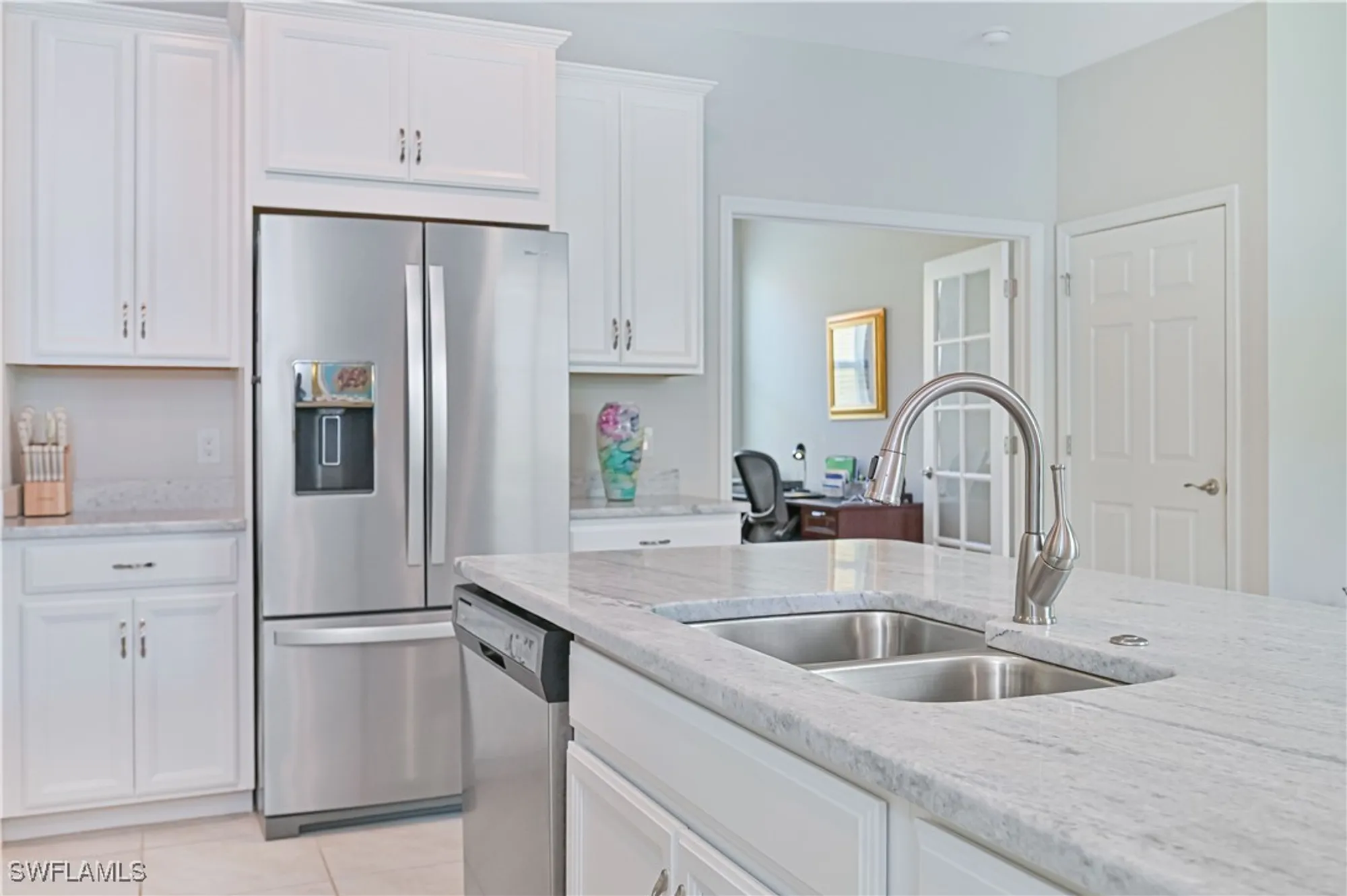 Property Slideshow image 7 of 31 | 2113 summersweet dr, Alva, FL, 33920