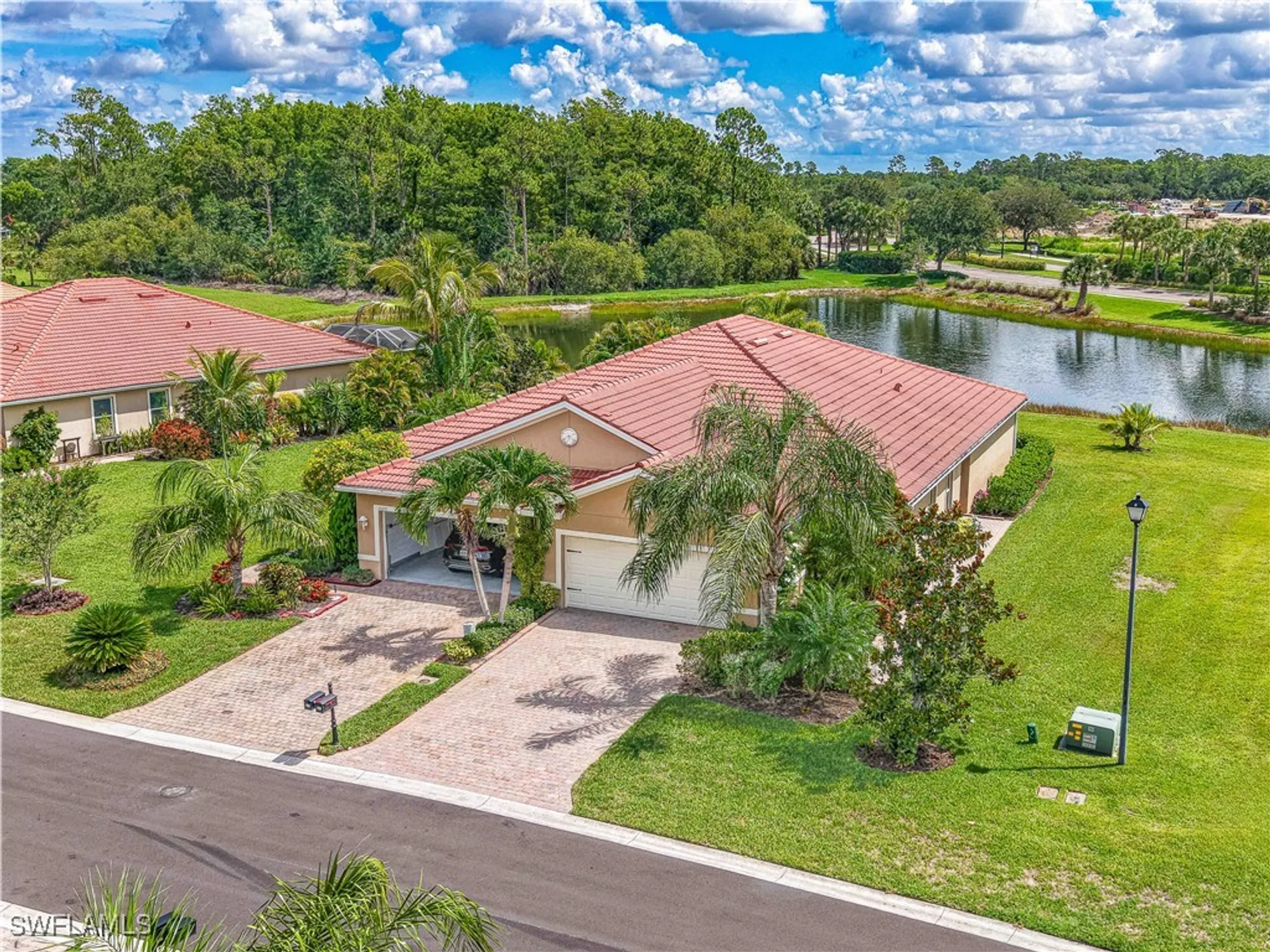 Property Slideshow image 12 of 42 | 15239 ligustrum ln, Alva, FL, 33920