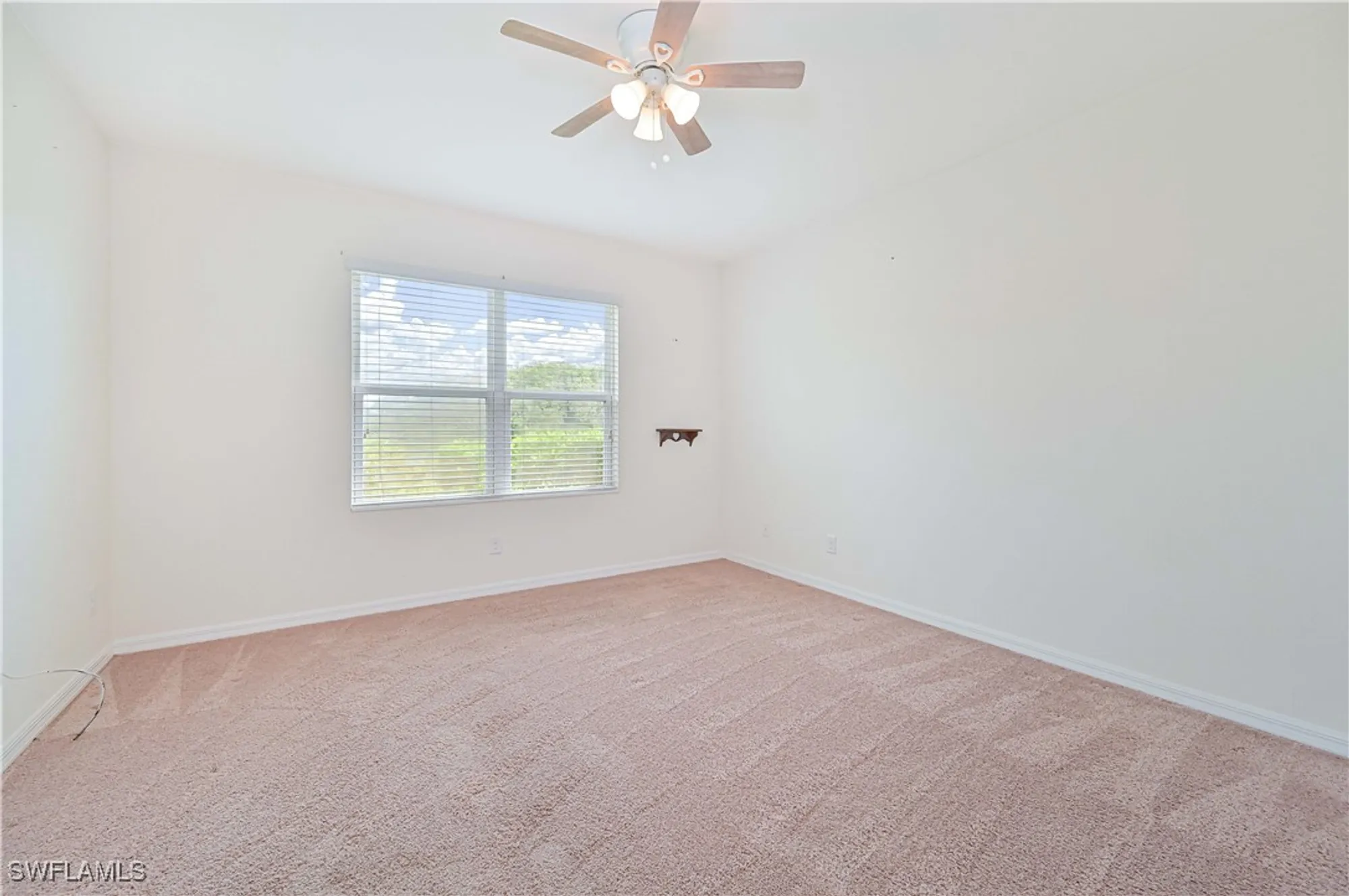 Property Slideshow image 27 of 42 | 15239 ligustrum ln, Alva, FL, 33920