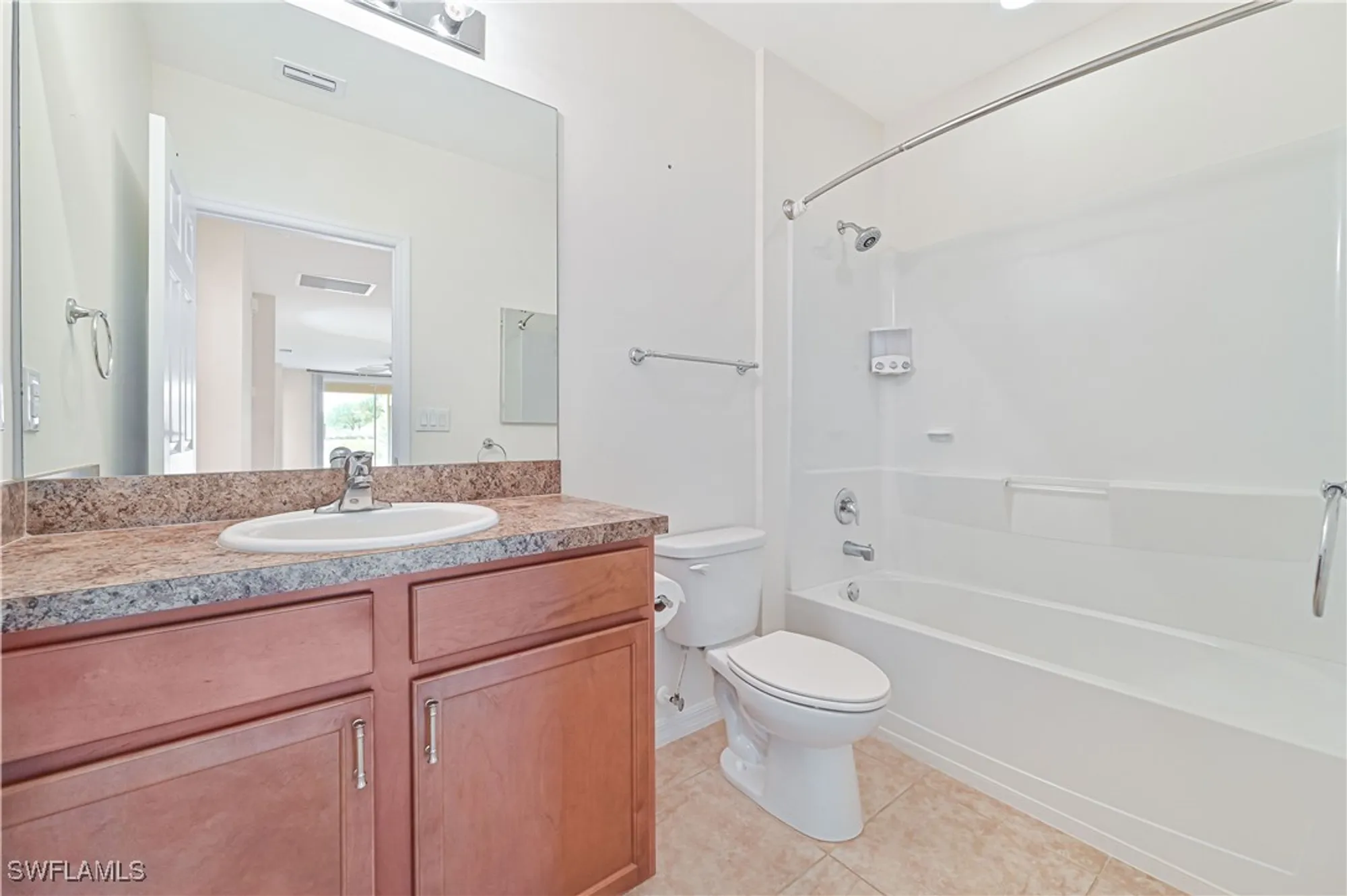 Property Slideshow image 34 of 42 | 15239 ligustrum ln, Alva, FL, 33920