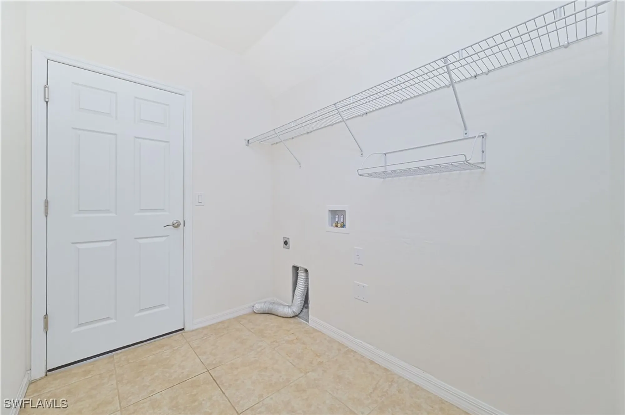 Property Slideshow image 37 of 42 | 15239 ligustrum ln, Alva, FL, 33920