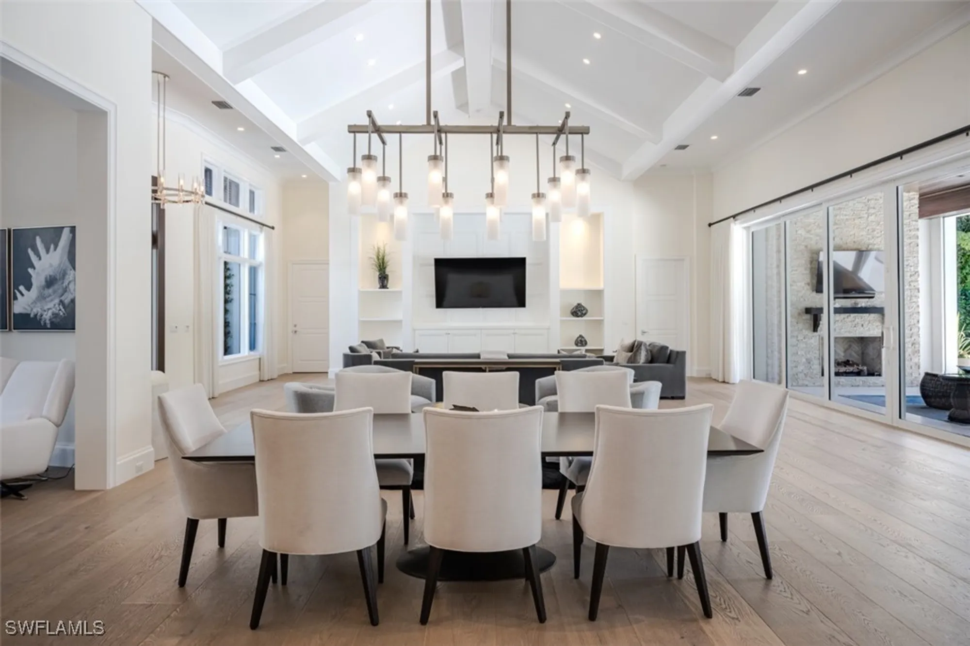 Property Slideshow image 9 of 44 | 702 bobwhite ln, Naples, FL, 34108