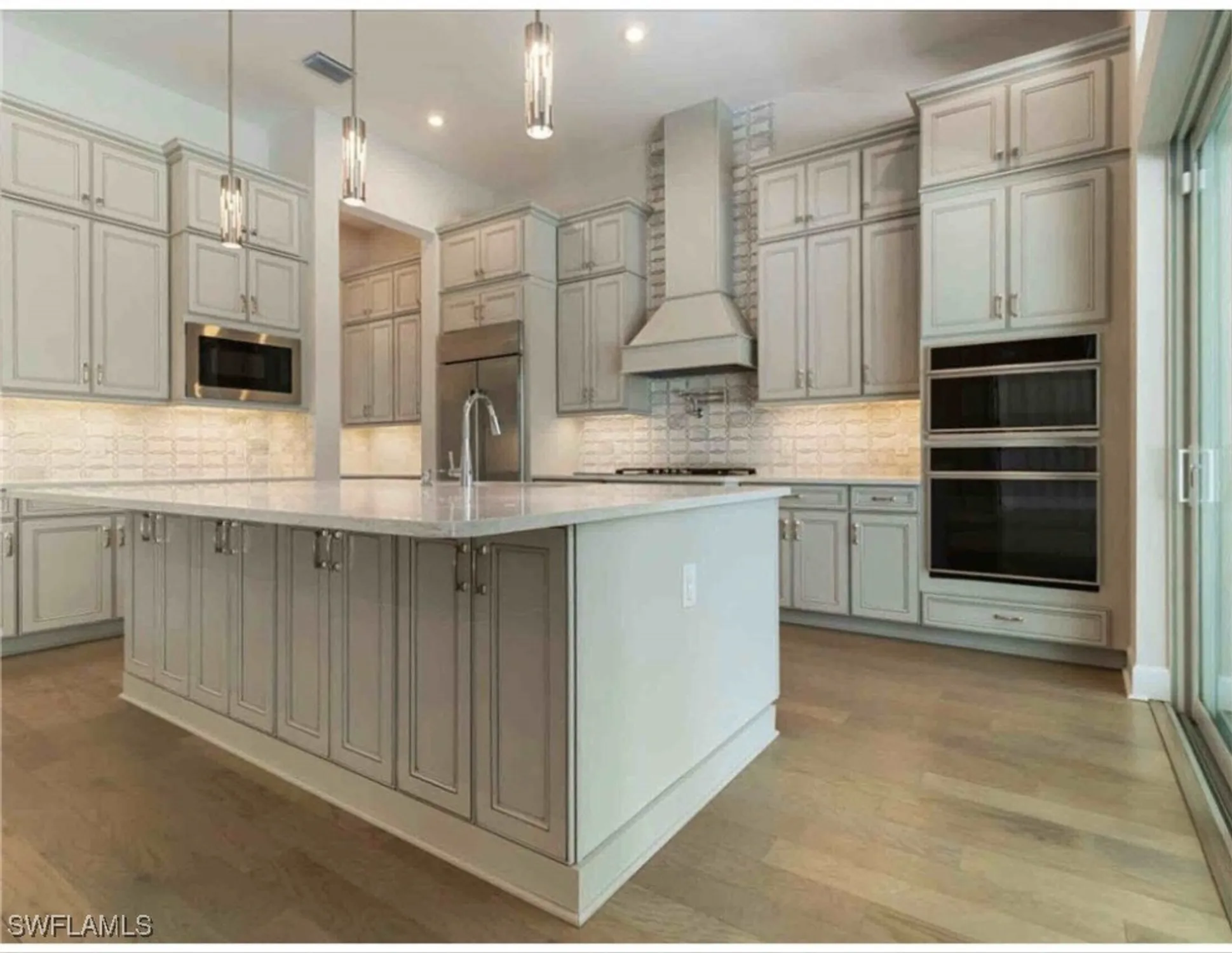 Property Slideshow image 4 of 17 | 15270 arpino ct, Naples, FL, 34114