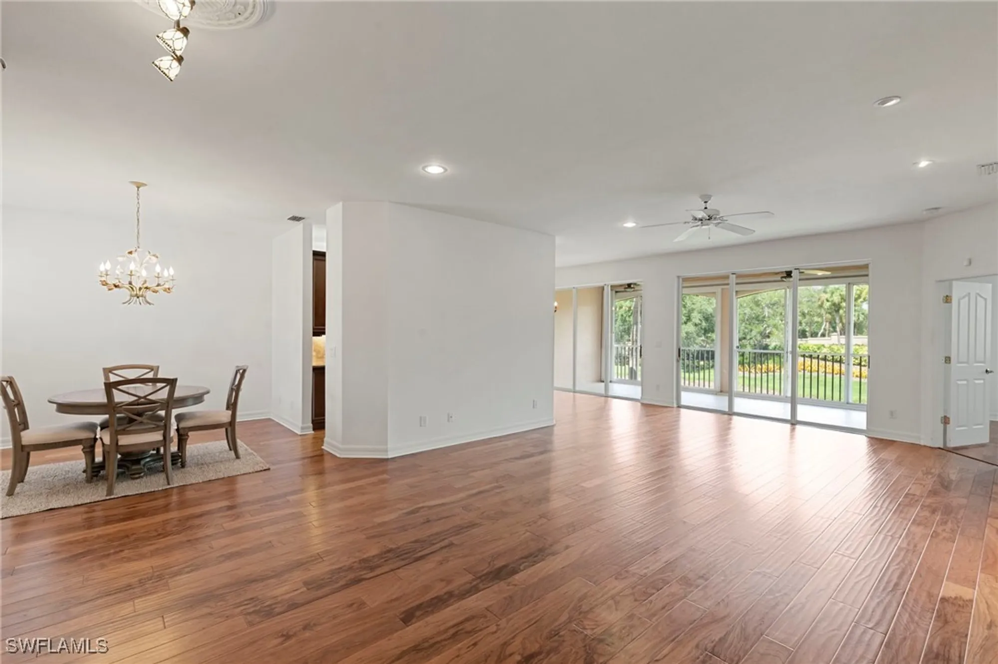 Property Slideshow image 7 of 21 | 25051 banbridge ct 202, Bonita Springs, FL, 34134