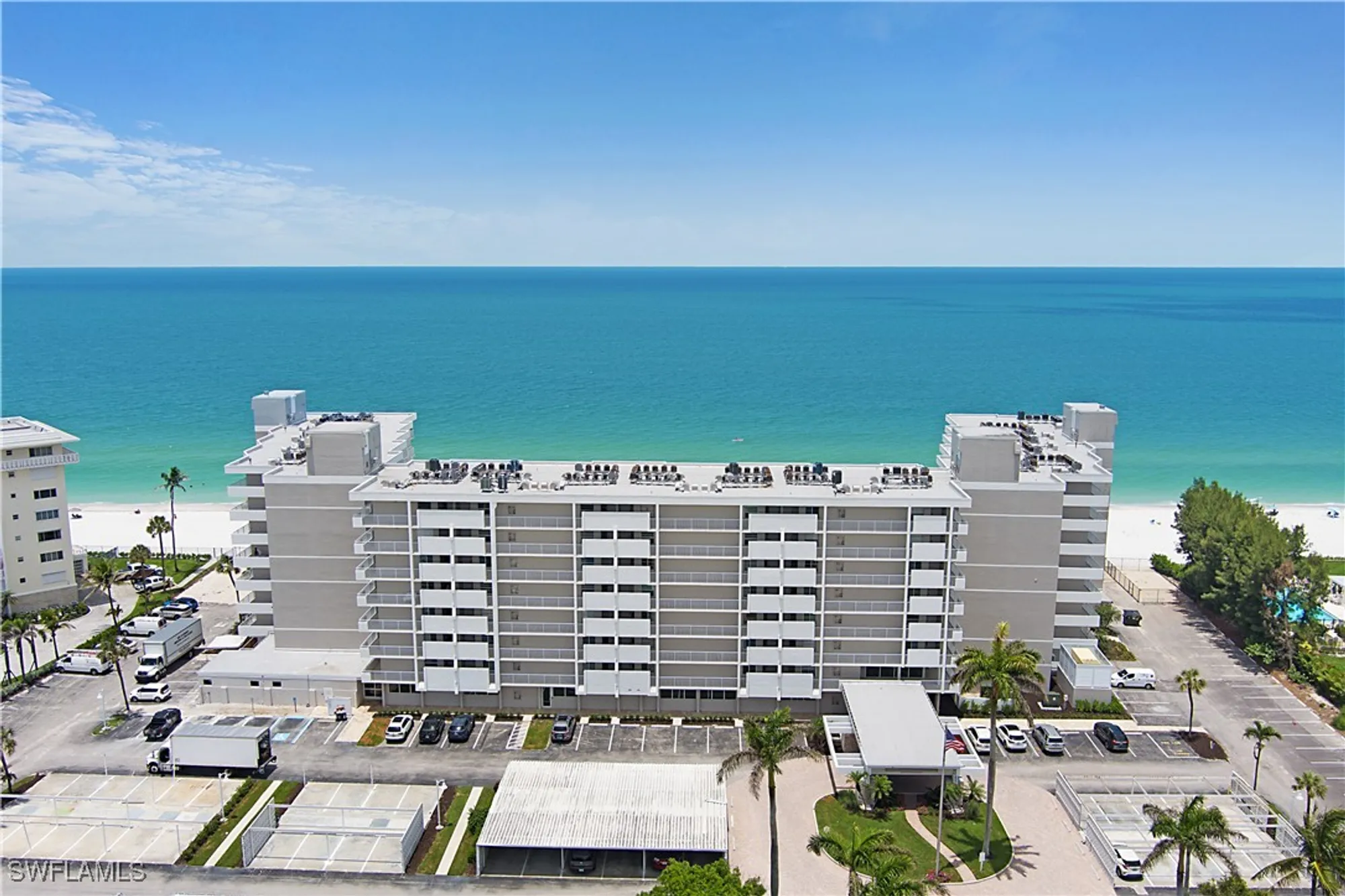 Property Slideshow image 4 of 35 | 3443 gulf shore blvd 704, Naples, FL, 34103